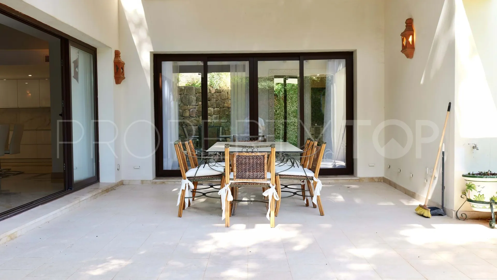 For sale 4 bedrooms villa in Los Arqueros