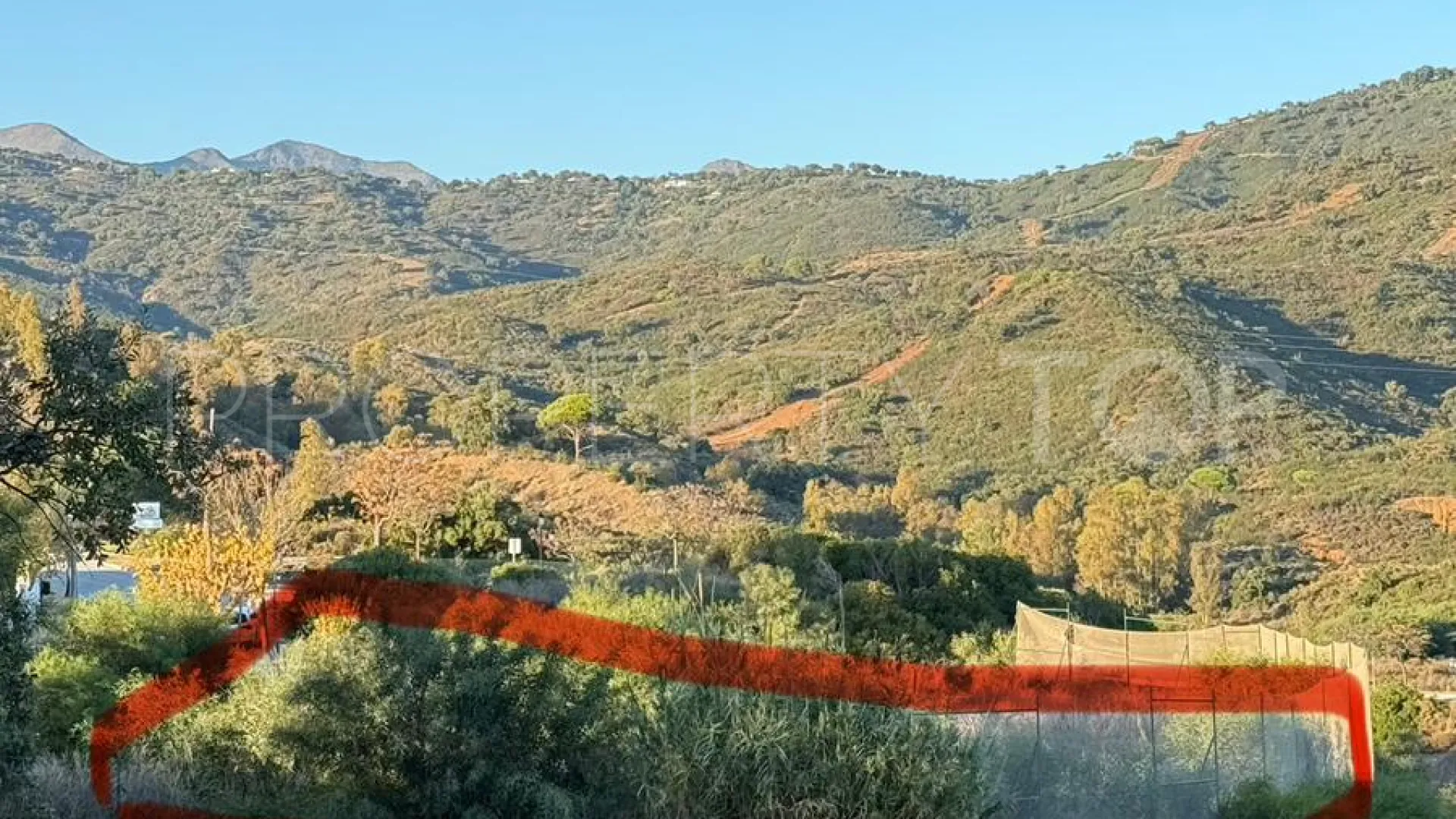 Plot for sale in Elviria