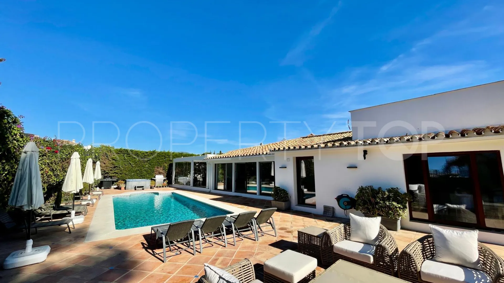 Villa for sale in San Pedro de Alcantara