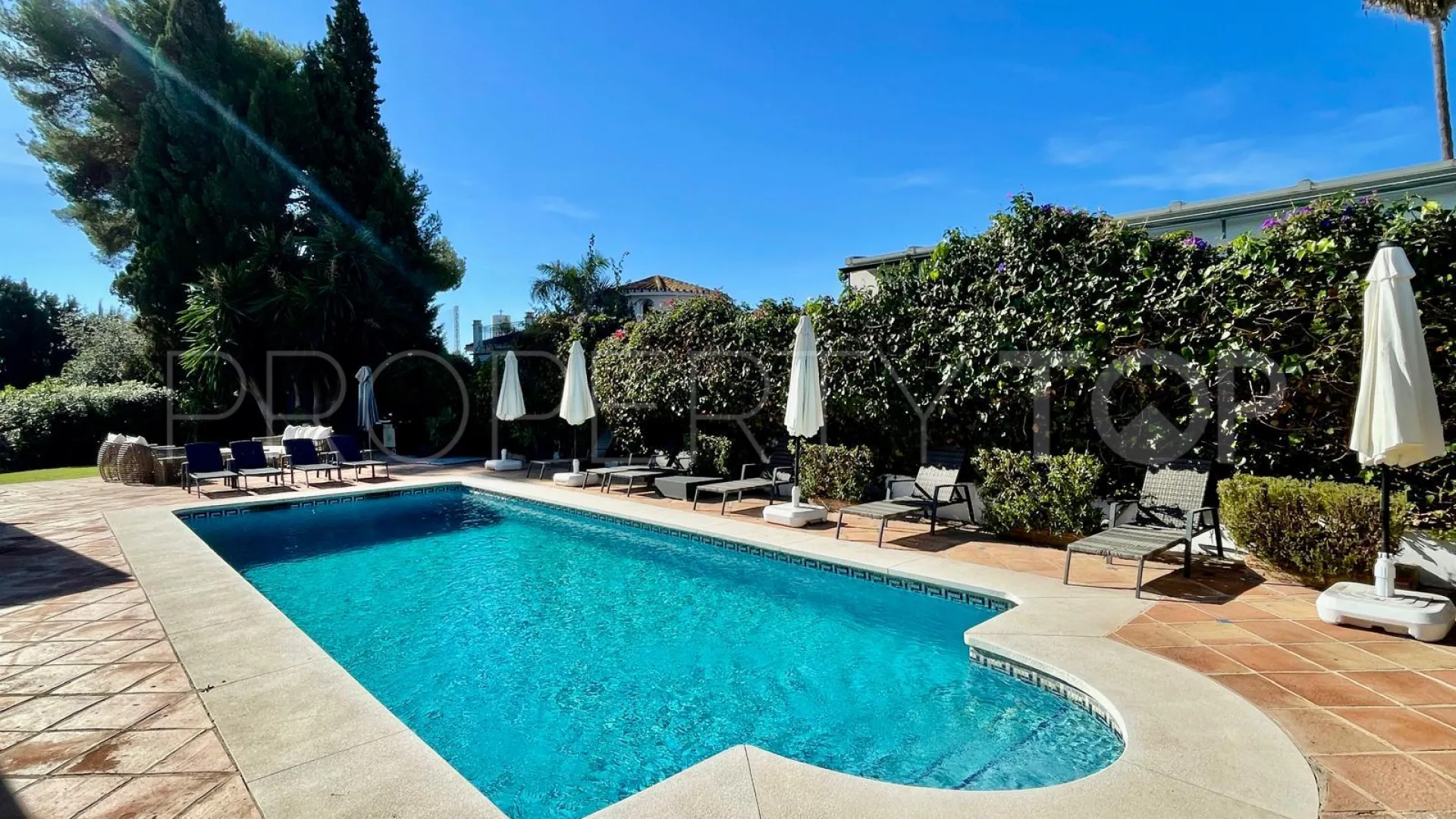 Villa for sale in San Pedro de Alcantara