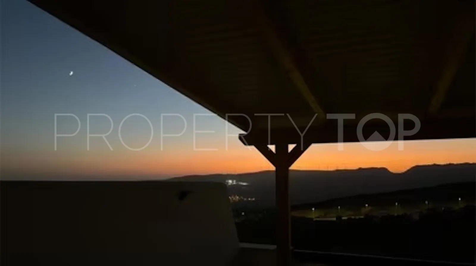 Casares penthouse for sale