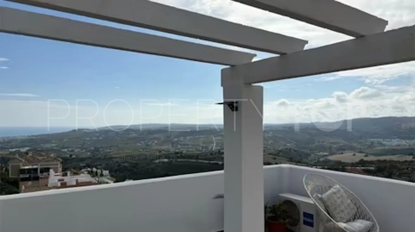 Casares penthouse for sale