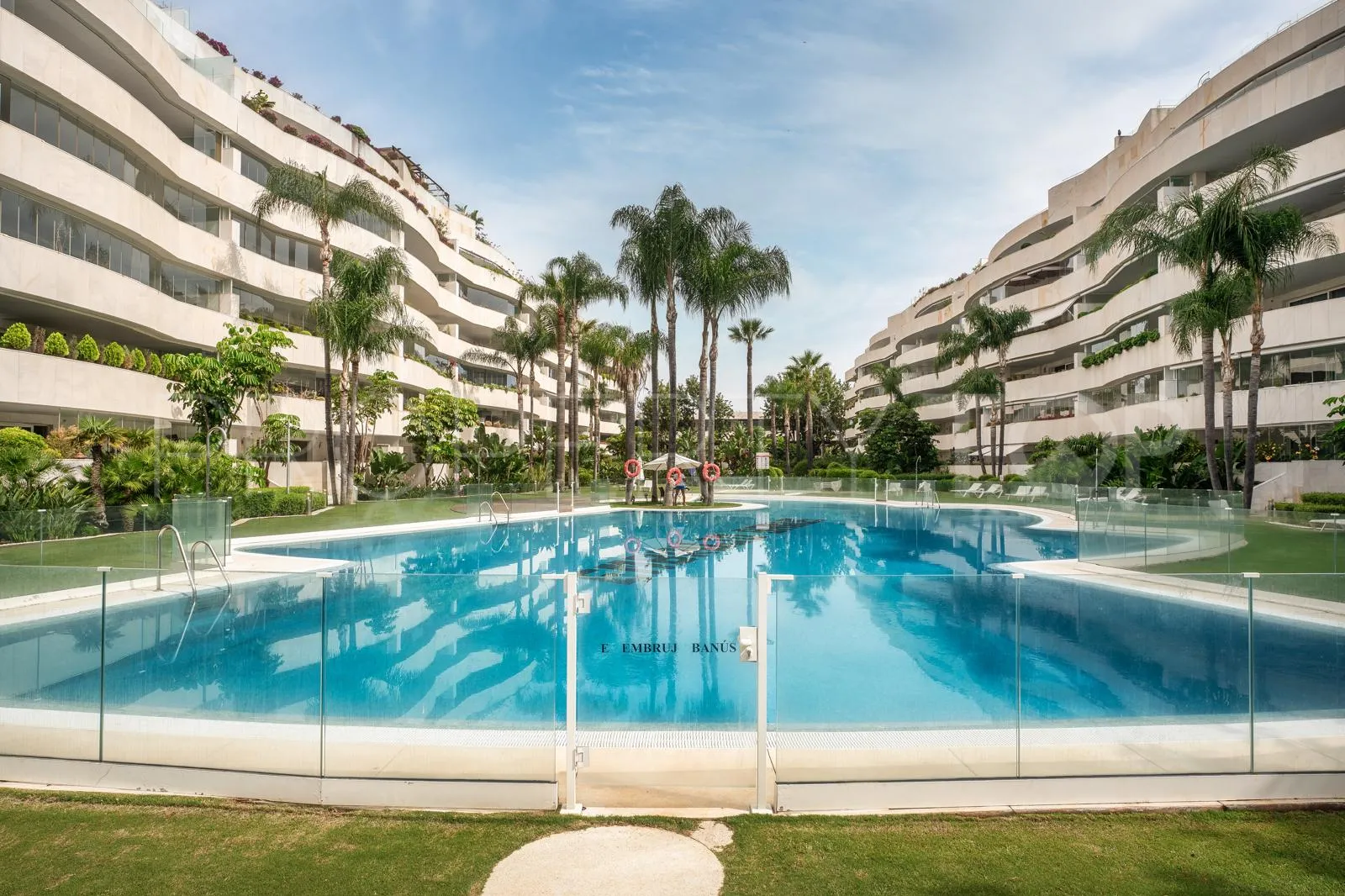 For sale penthouse with 3 bedrooms in El Embrujo Banús
