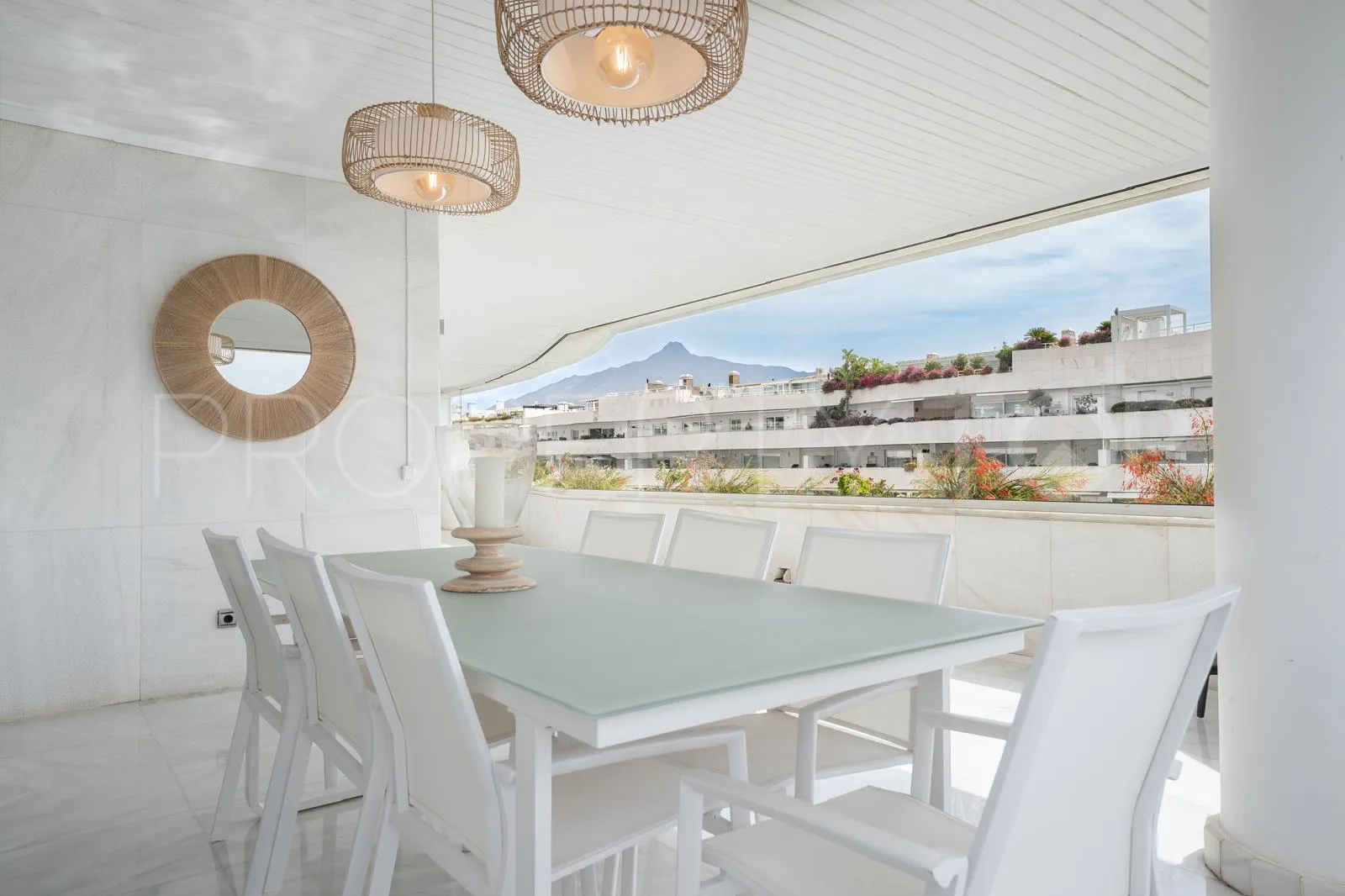For sale penthouse with 3 bedrooms in El Embrujo Banús