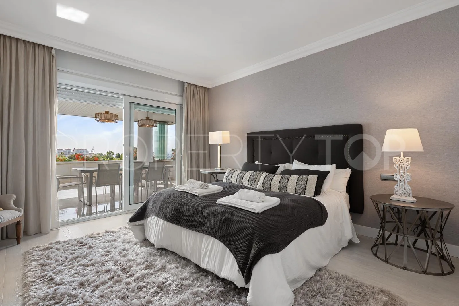 For sale penthouse with 3 bedrooms in El Embrujo Banús