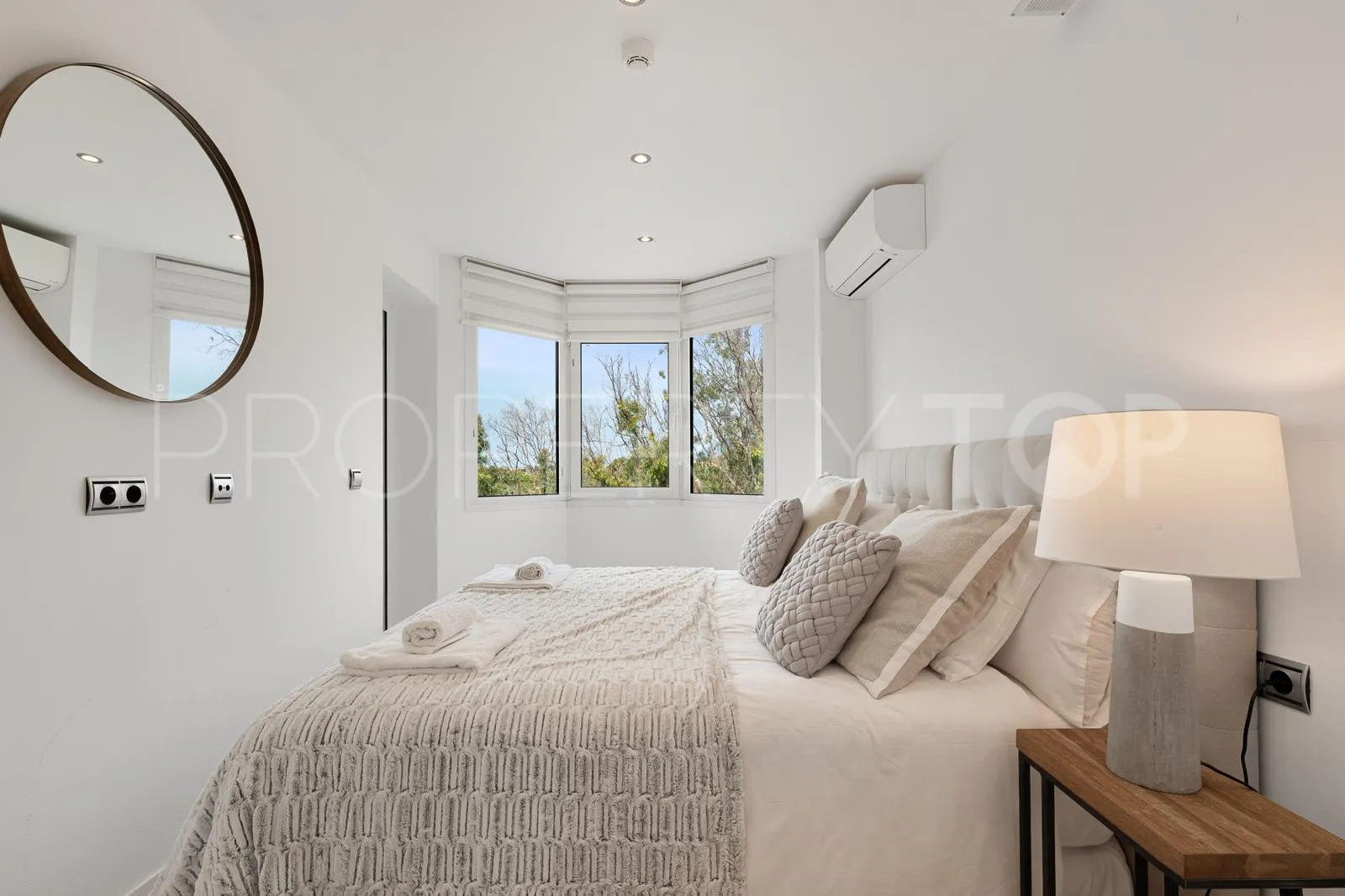 For sale penthouse with 3 bedrooms in El Embrujo Banús