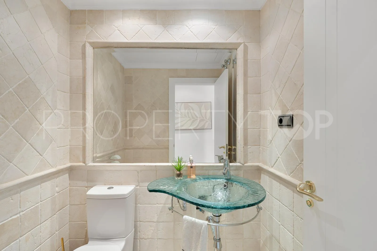 For sale penthouse with 3 bedrooms in El Embrujo Banús