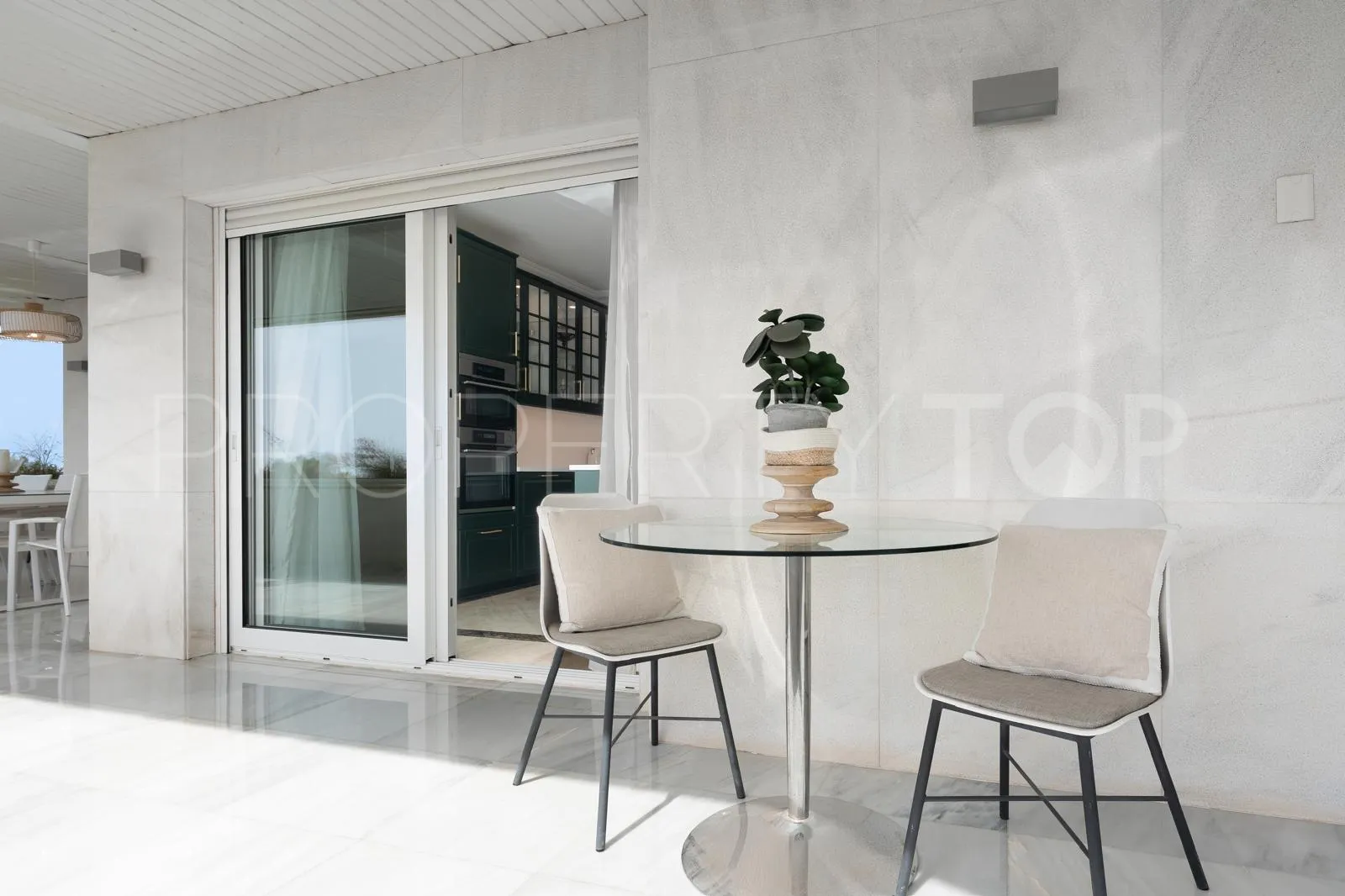 For sale penthouse with 3 bedrooms in El Embrujo Banús