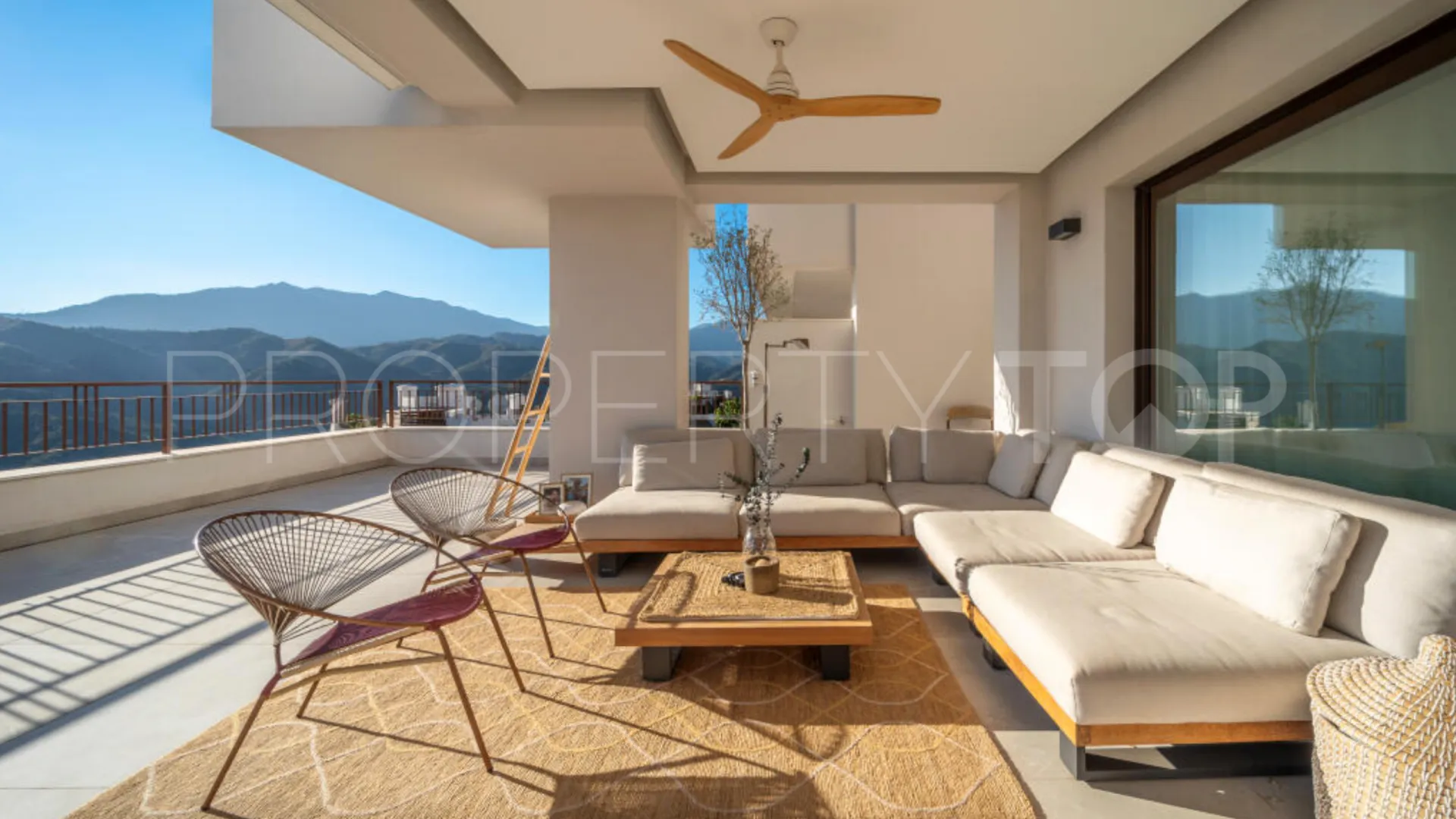 Se vende apartamento en Almazara Hills de 3 dormitorios