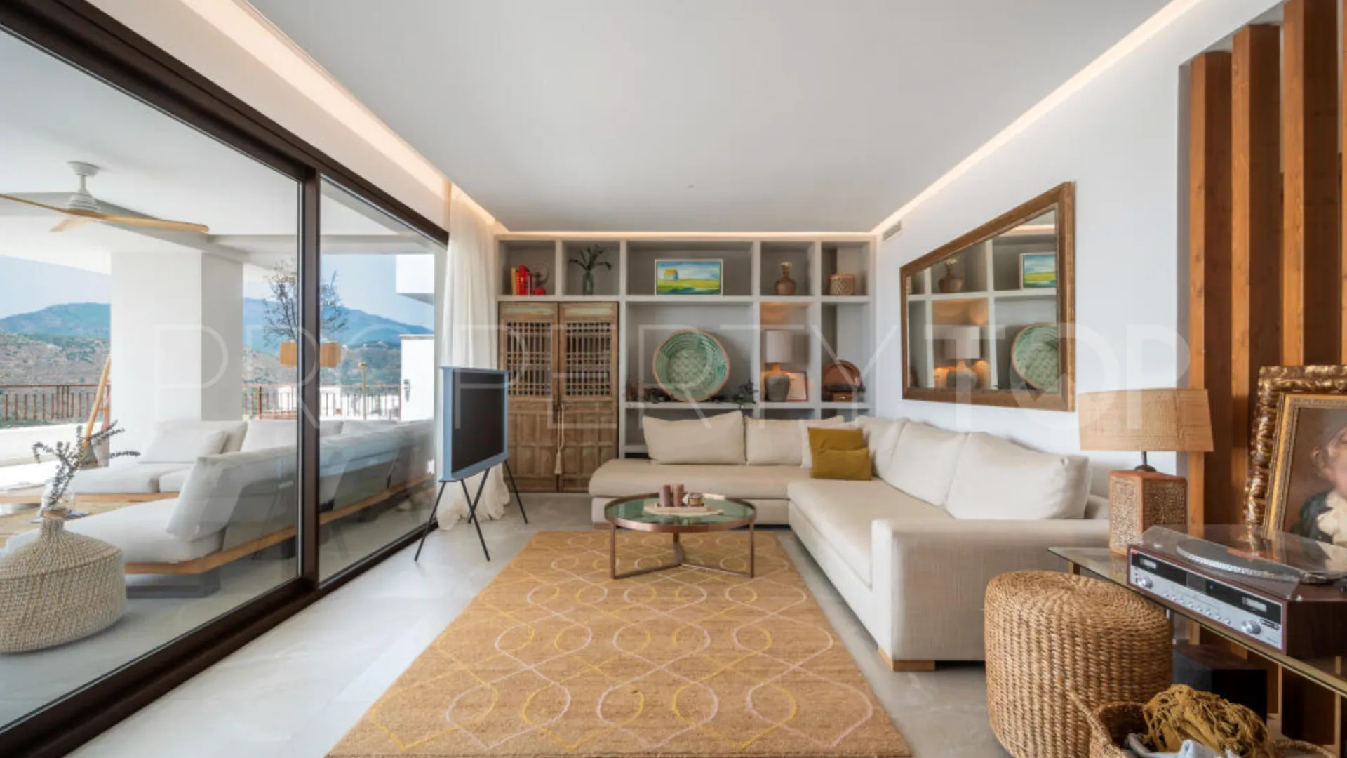 Se vende apartamento en Almazara Hills de 3 dormitorios