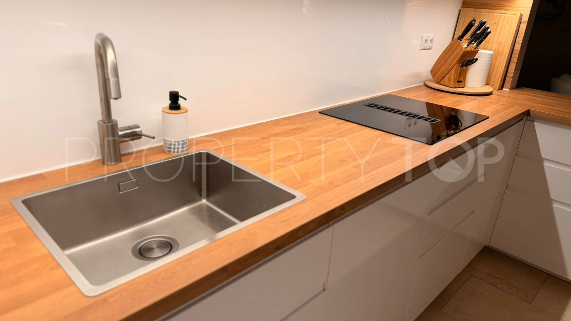 Buy ground floor apartment with 2 bedrooms in Hacienda del Señorio de Cifuentes