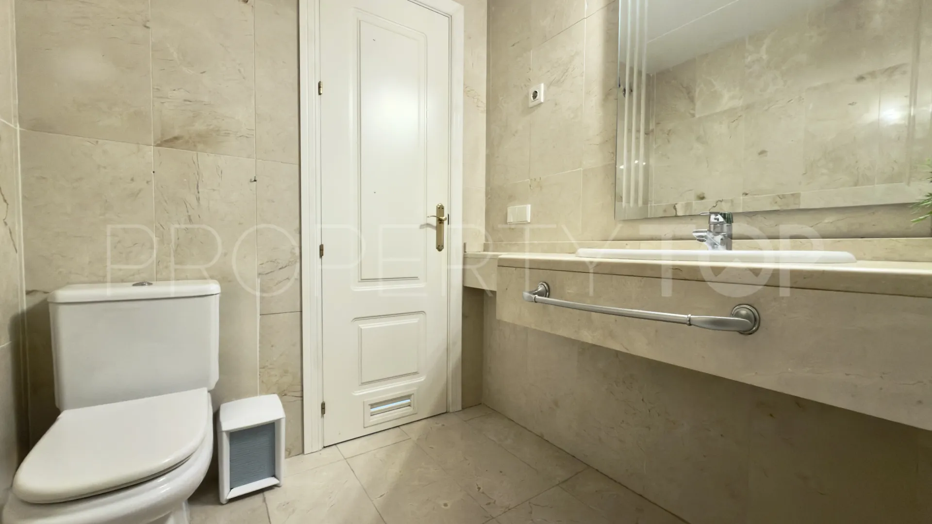 1 bedroom ground floor apartment for sale in Costa Nagüeles II