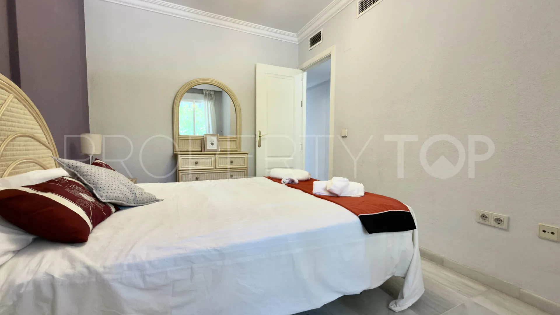 1 bedroom ground floor apartment for sale in Costa Nagüeles II