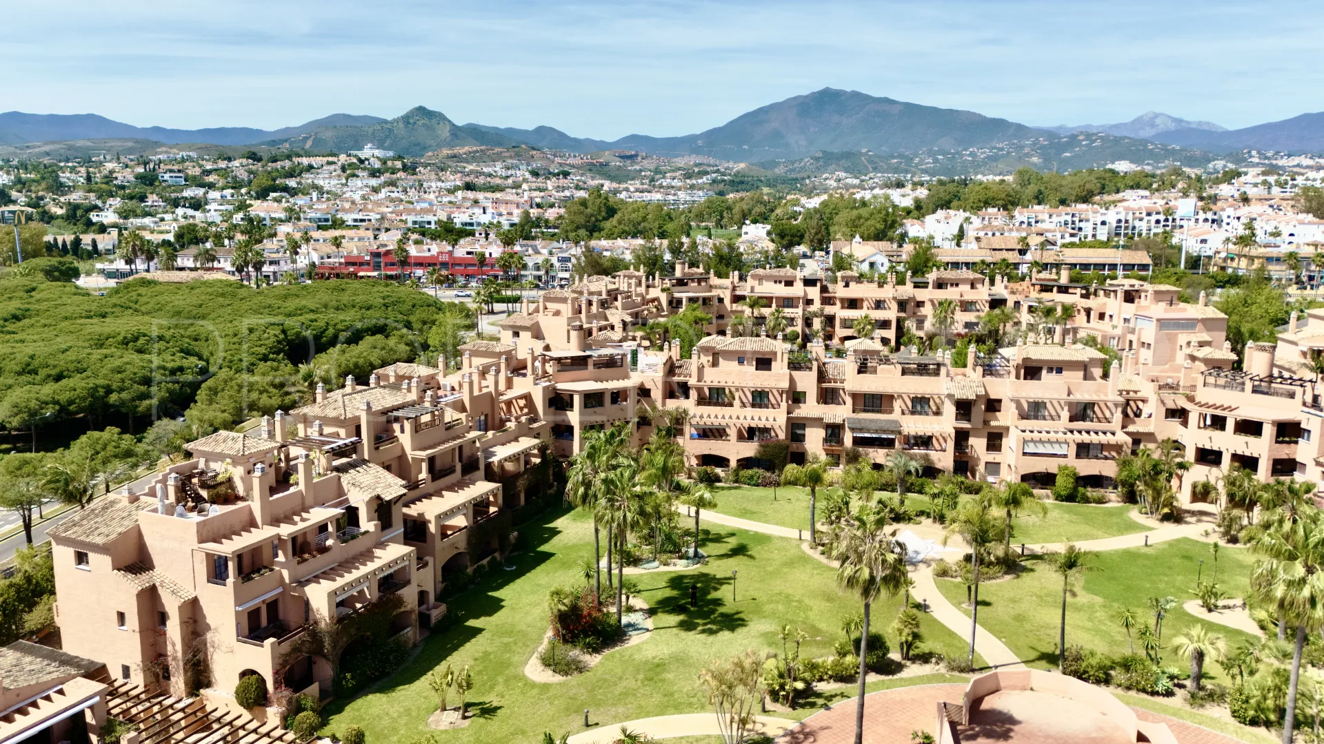 For sale 2 bedrooms apartment in Hacienda del Sol