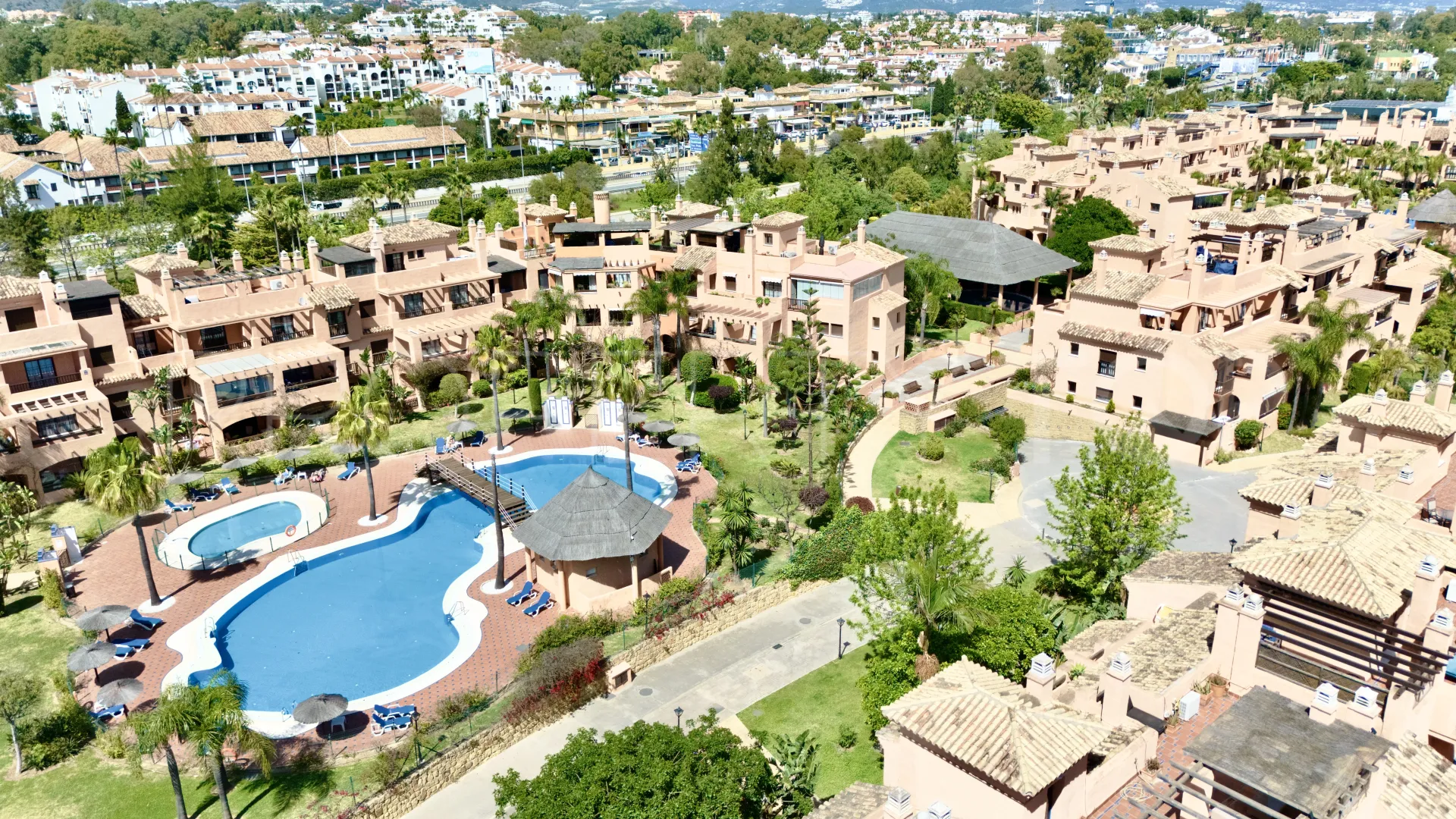 For sale 2 bedrooms apartment in Hacienda del Sol