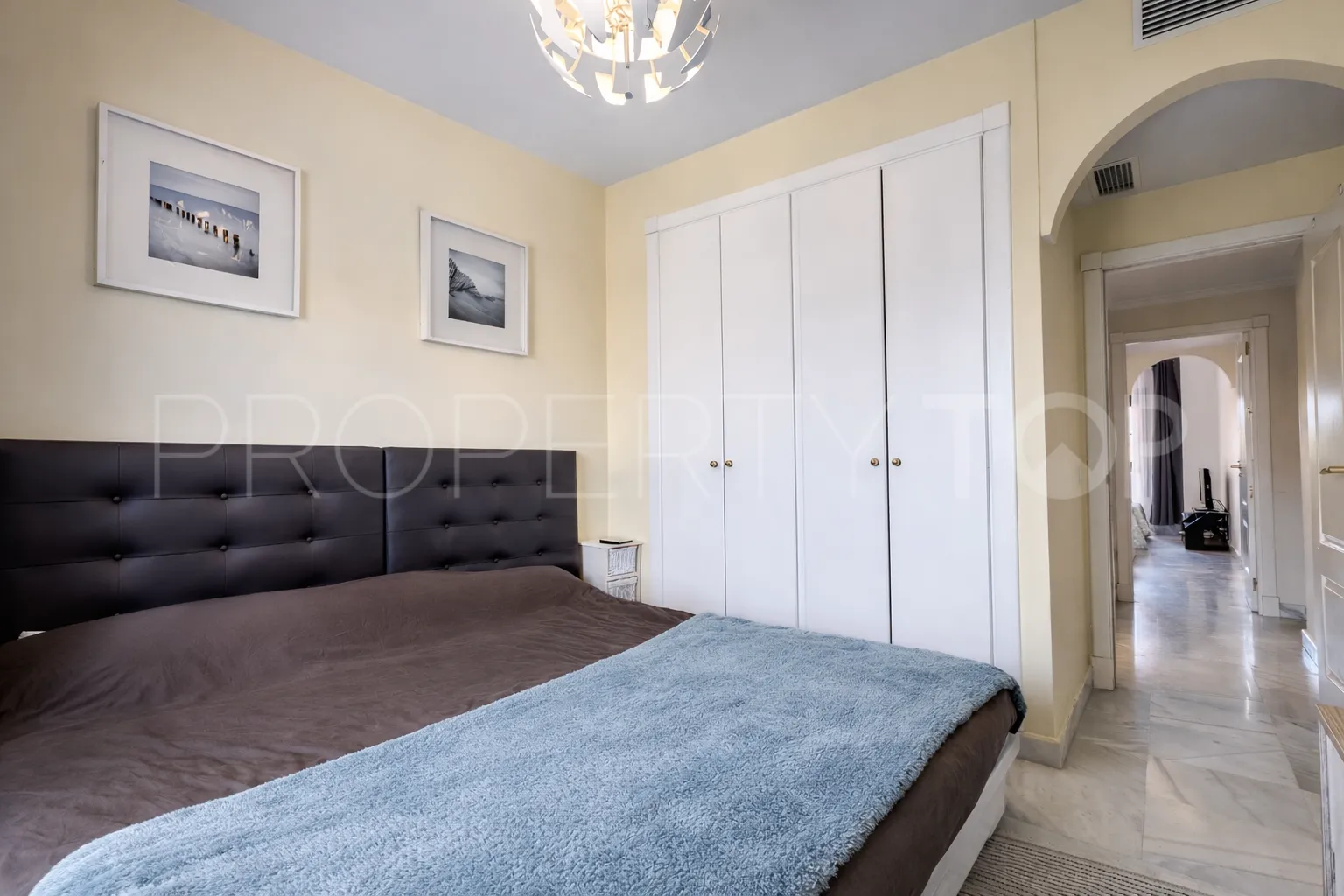 For sale 2 bedrooms apartment in Hacienda del Sol
