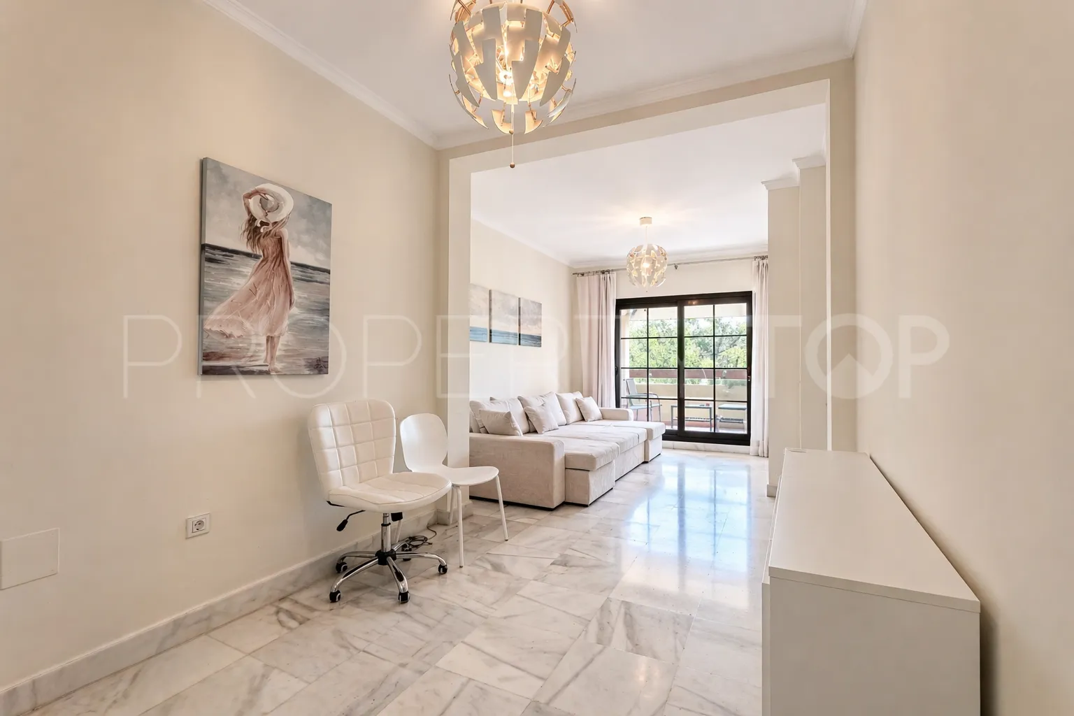 For sale 2 bedrooms apartment in Hacienda del Sol