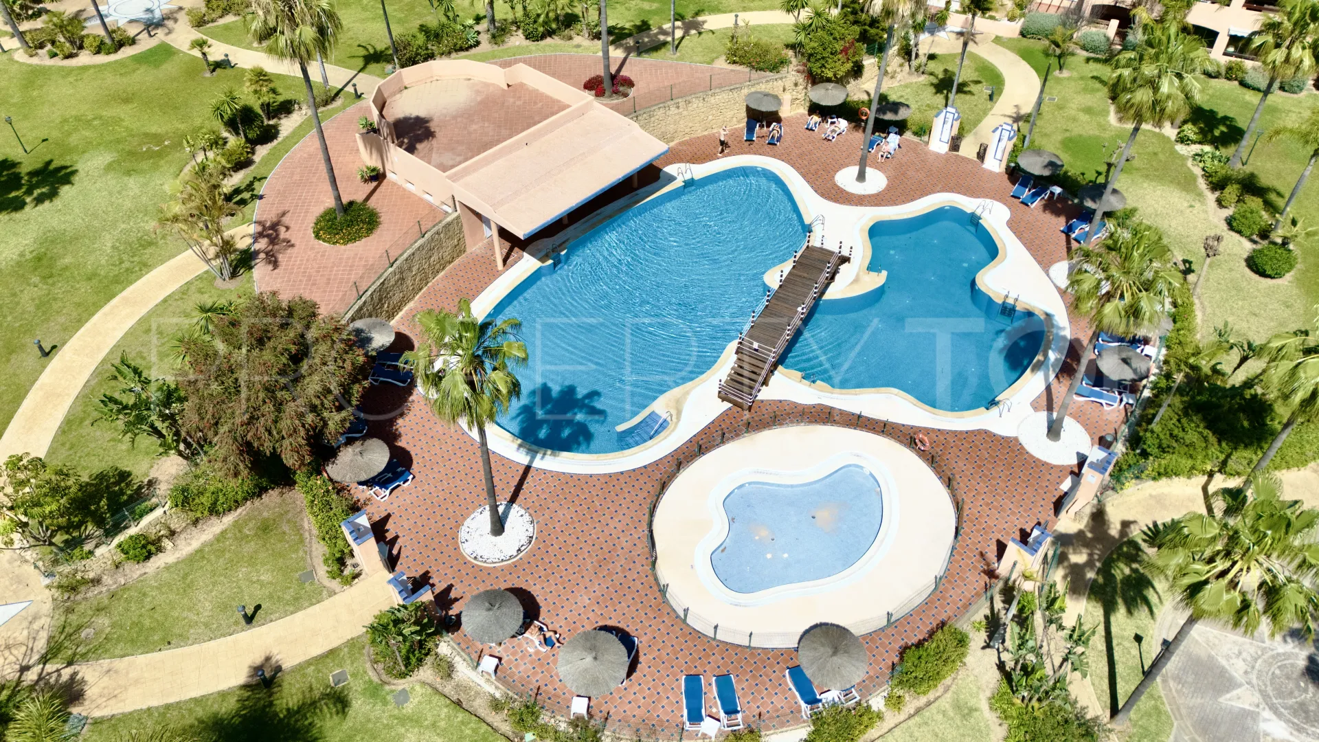 For sale 2 bedrooms apartment in Hacienda del Sol