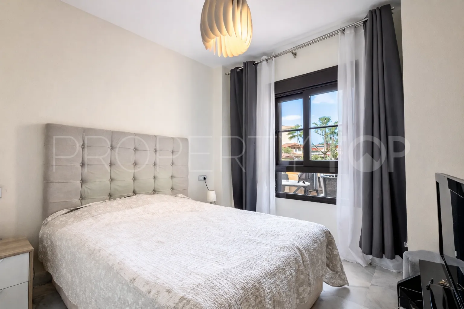 For sale 2 bedrooms apartment in Hacienda del Sol