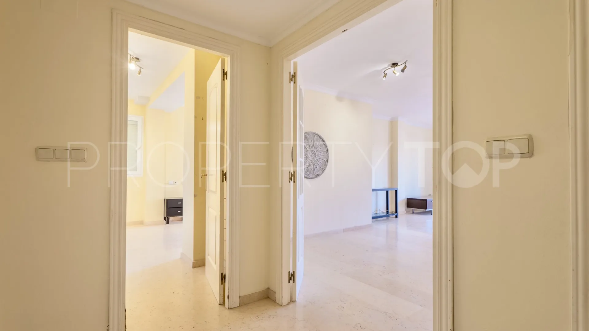 Santa Maria, apartamento planta baja de 3 dormitorios en venta