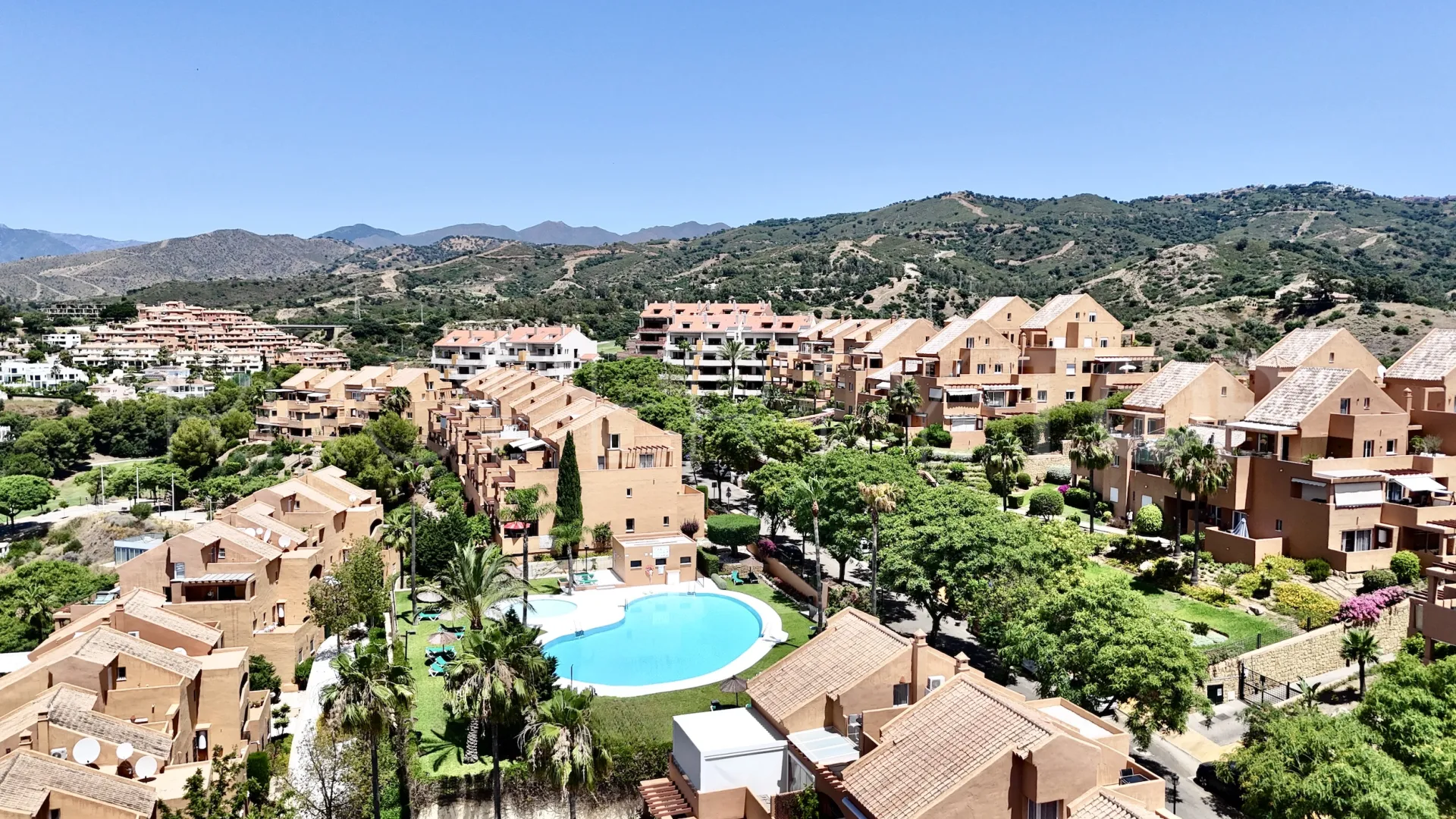Santa Maria, apartamento planta baja de 3 dormitorios en venta