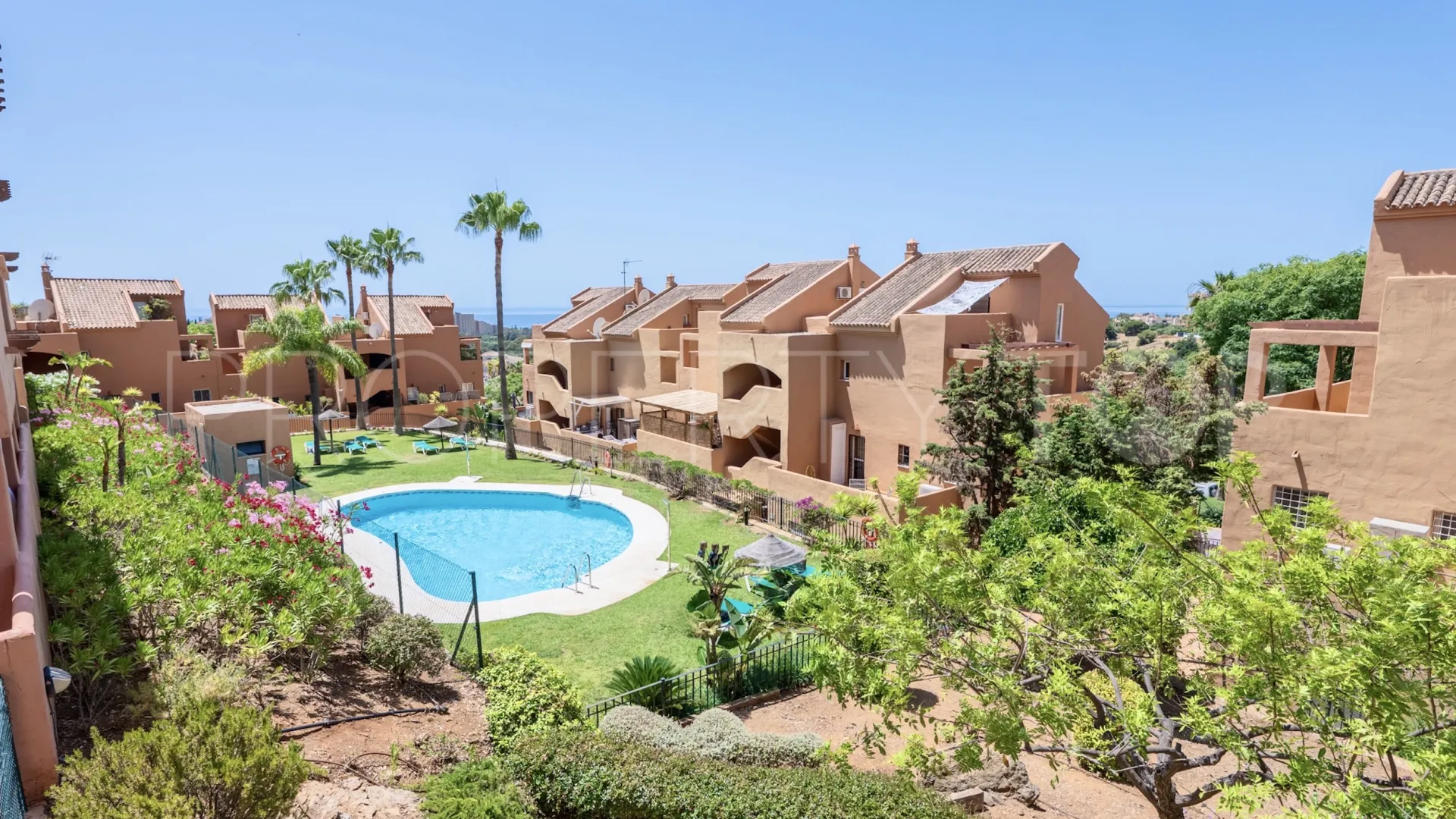 Santa Maria, apartamento planta baja de 3 dormitorios en venta