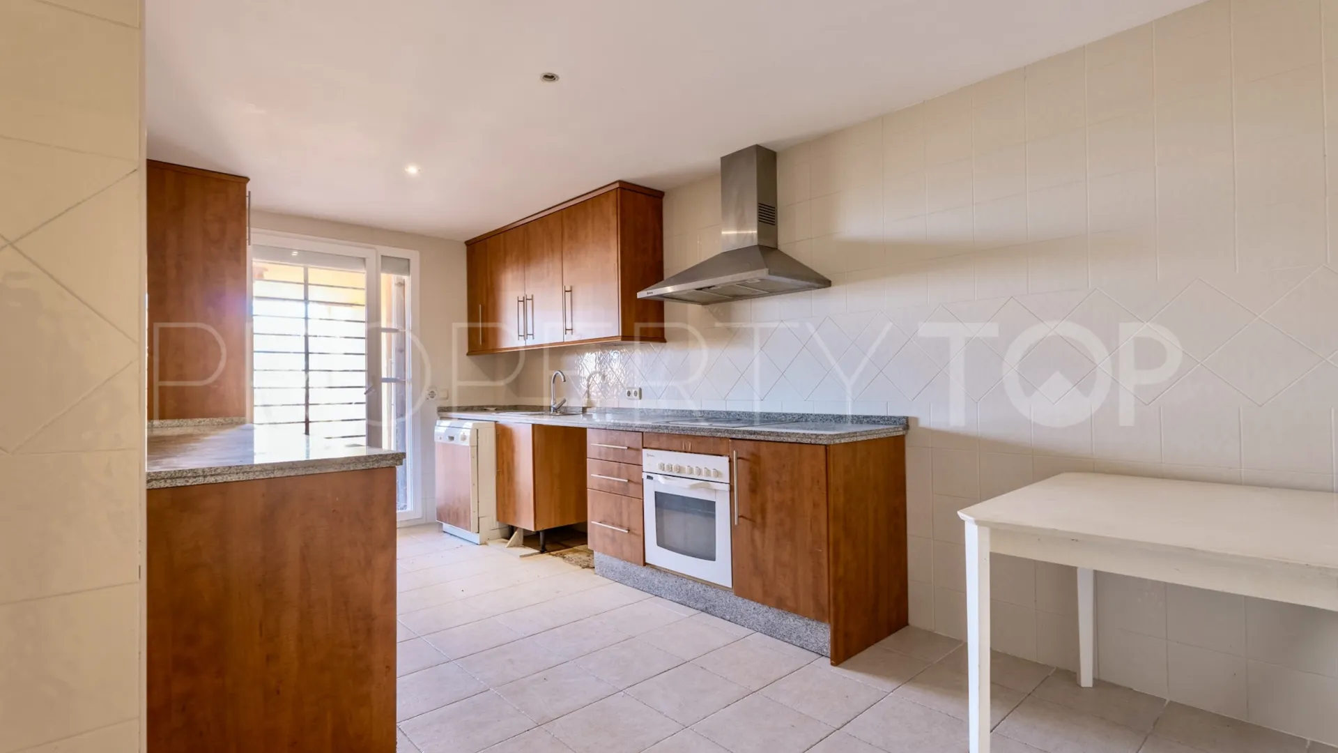 Santa Maria, apartamento planta baja de 3 dormitorios en venta