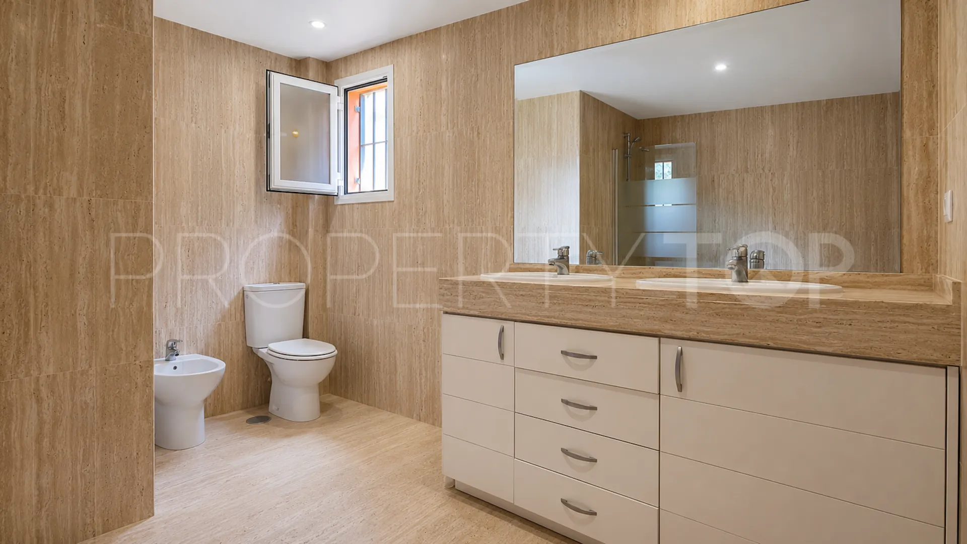 Santa Maria, apartamento planta baja de 3 dormitorios en venta