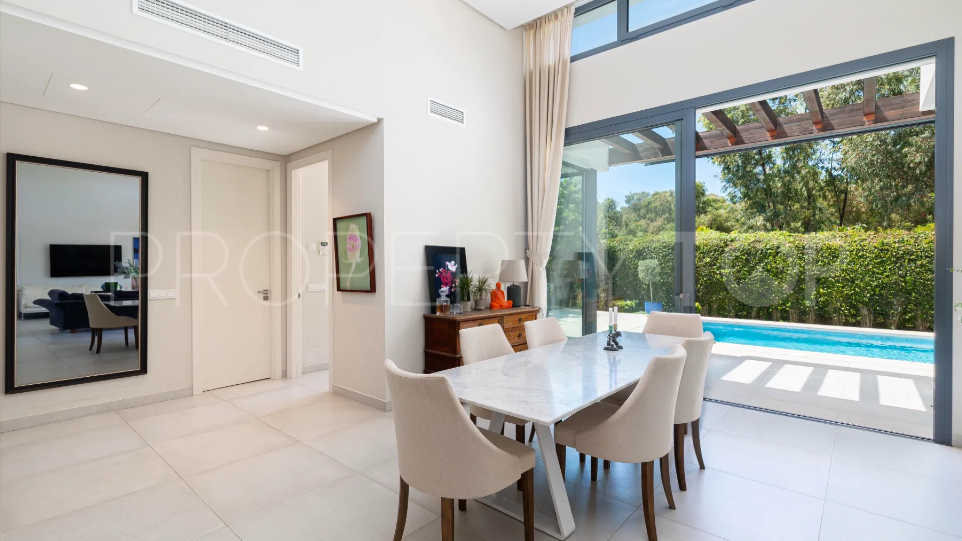 Villa de 4 dormitorios en venta en Marques de Guadalmina