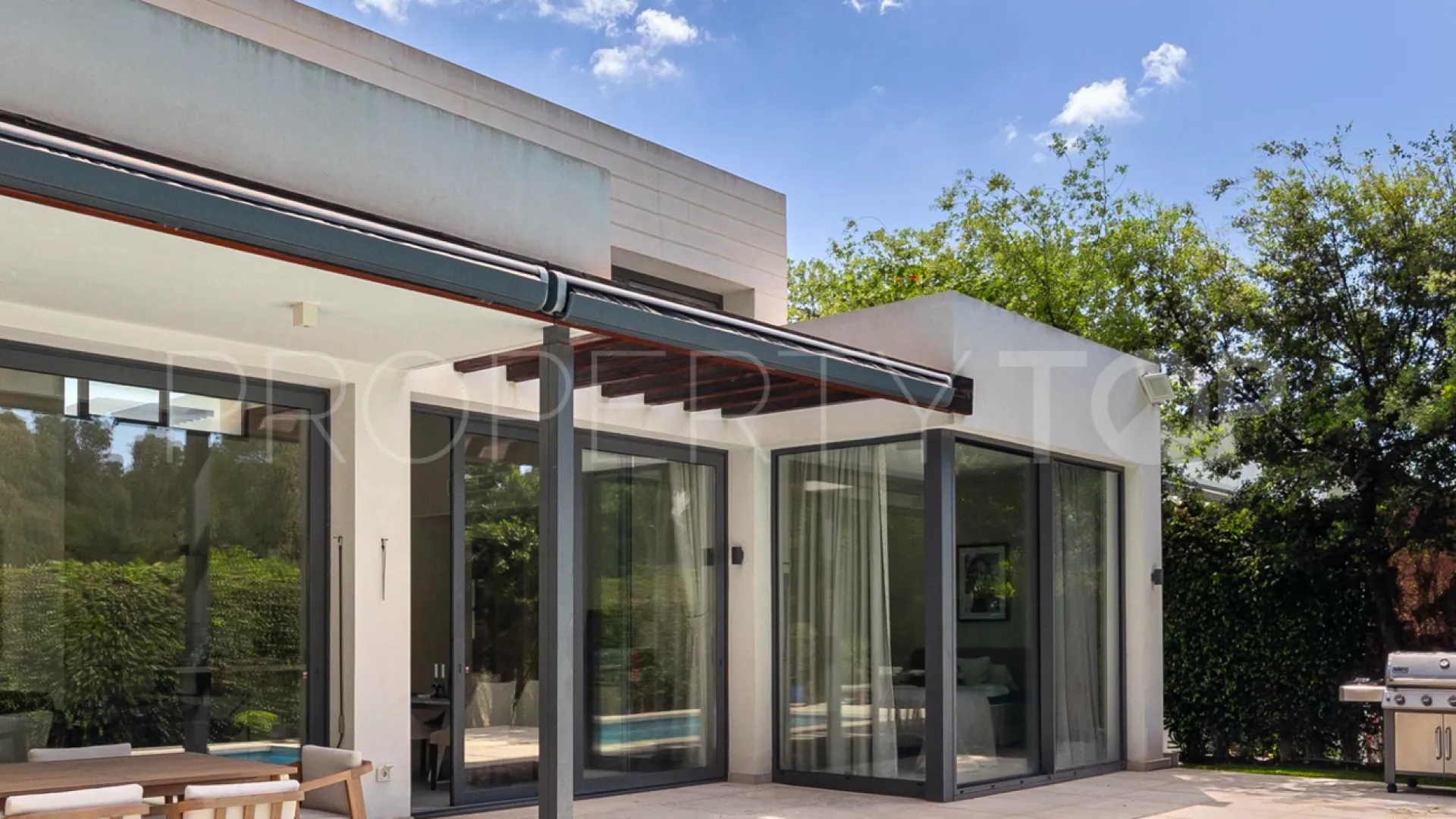 Villa de 4 dormitorios en venta en Marques de Guadalmina