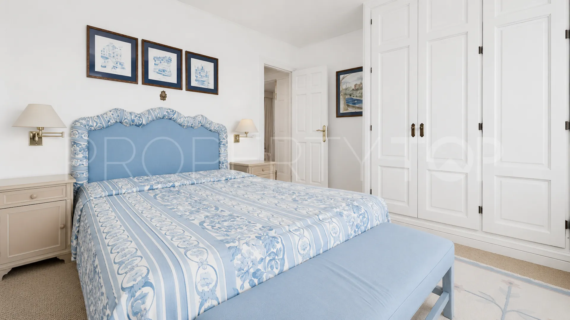 3 bedrooms penthouse in Marbella Centro for sale