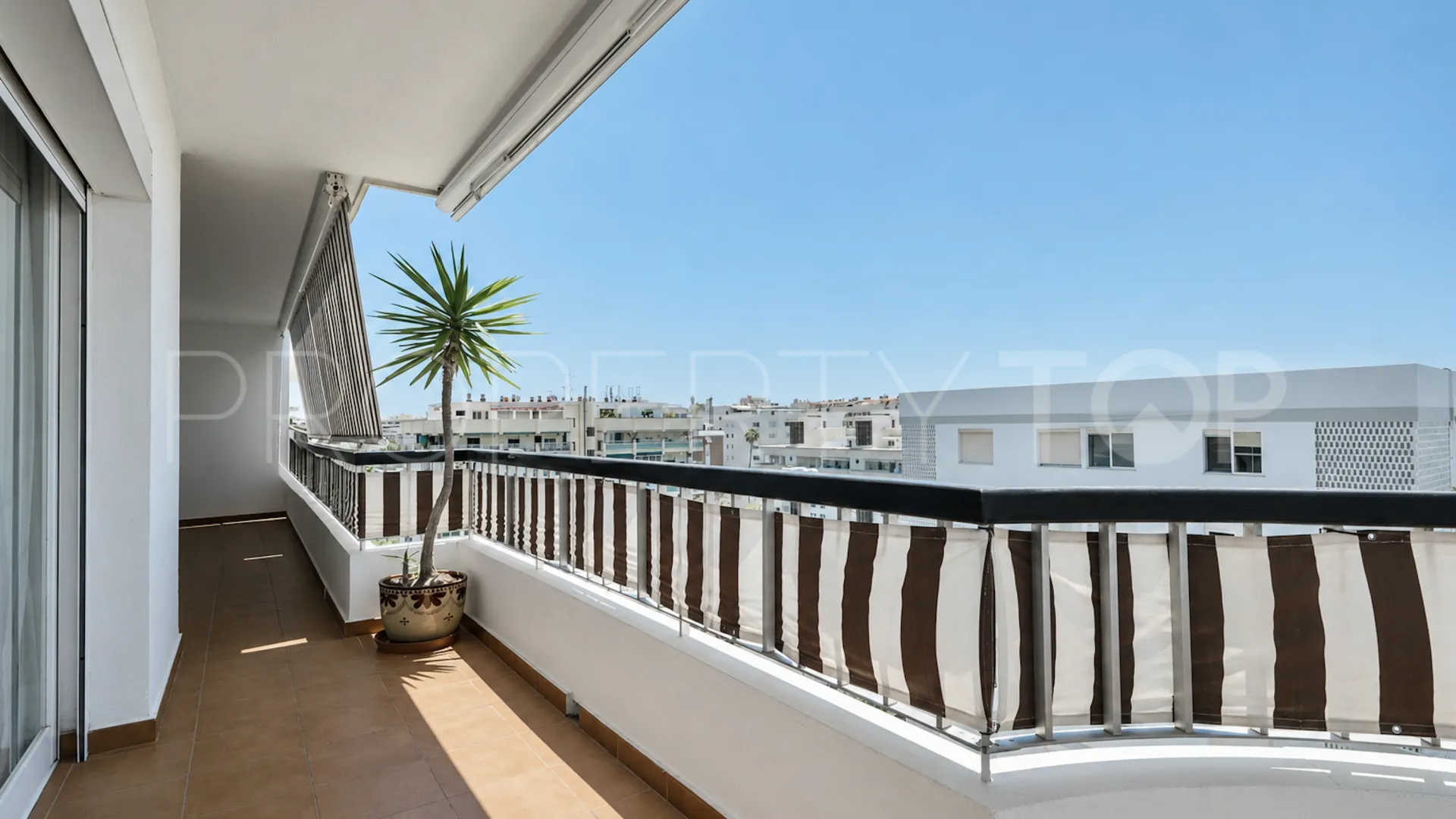 3 bedrooms penthouse in Marbella Centro for sale