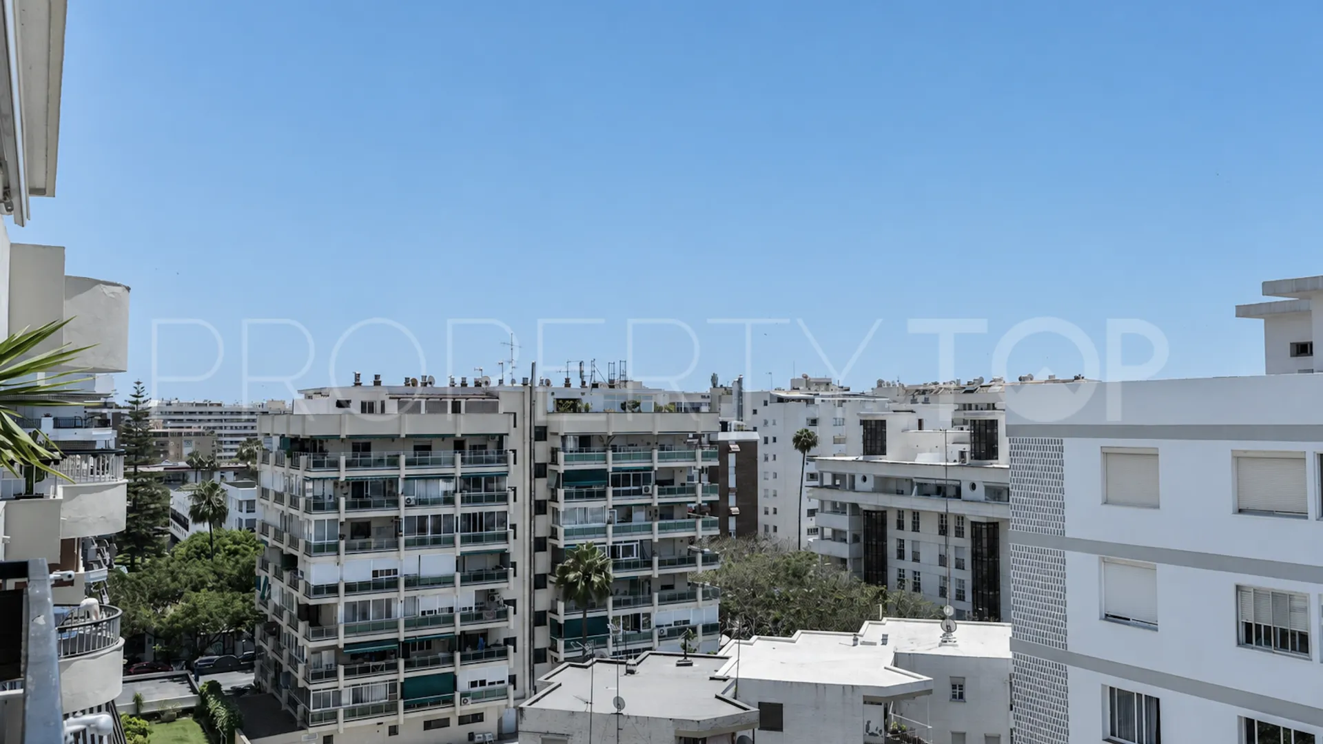 3 bedrooms penthouse in Marbella Centro for sale