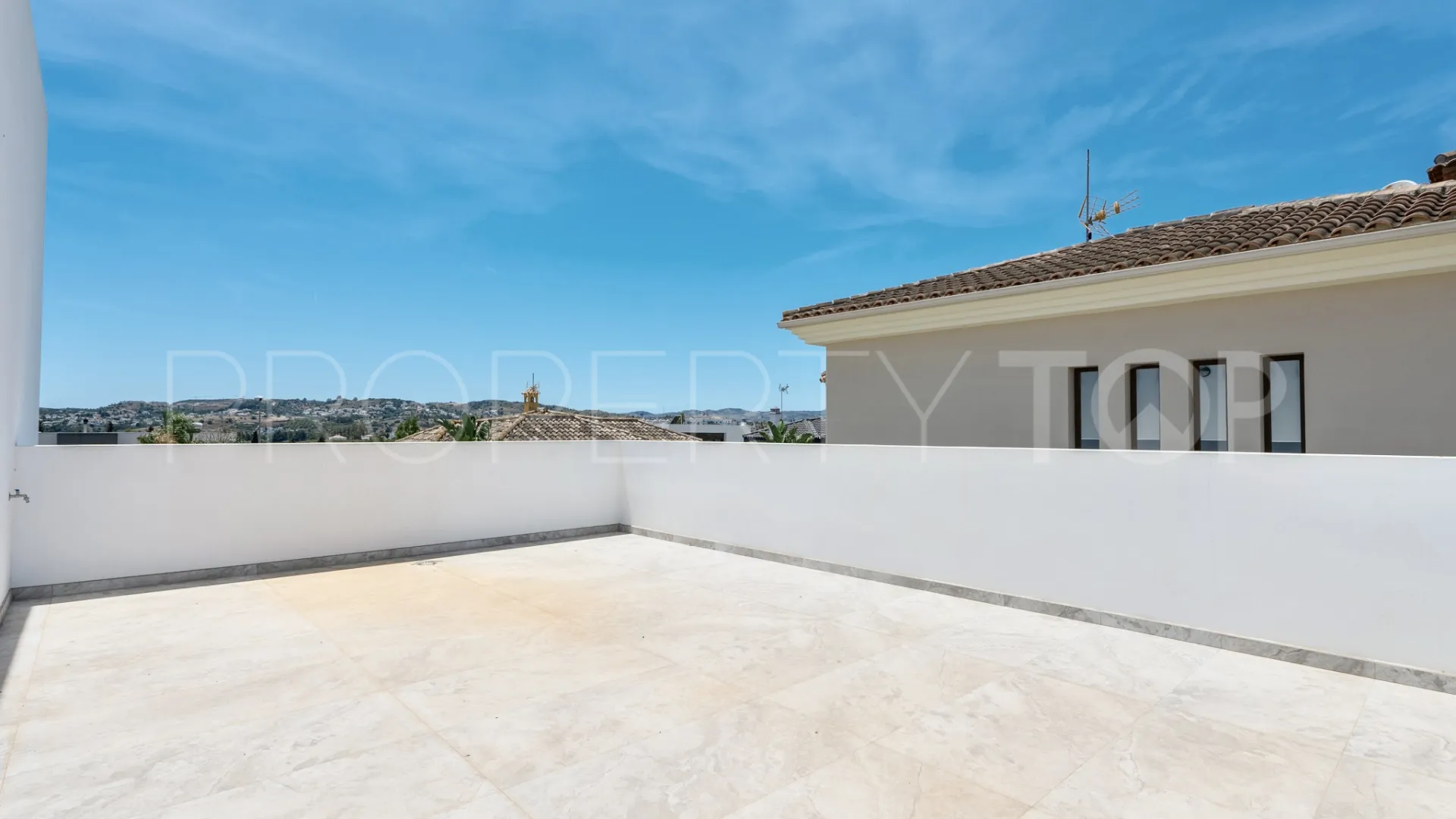 Sierrezuela 2 bedrooms villa for sale