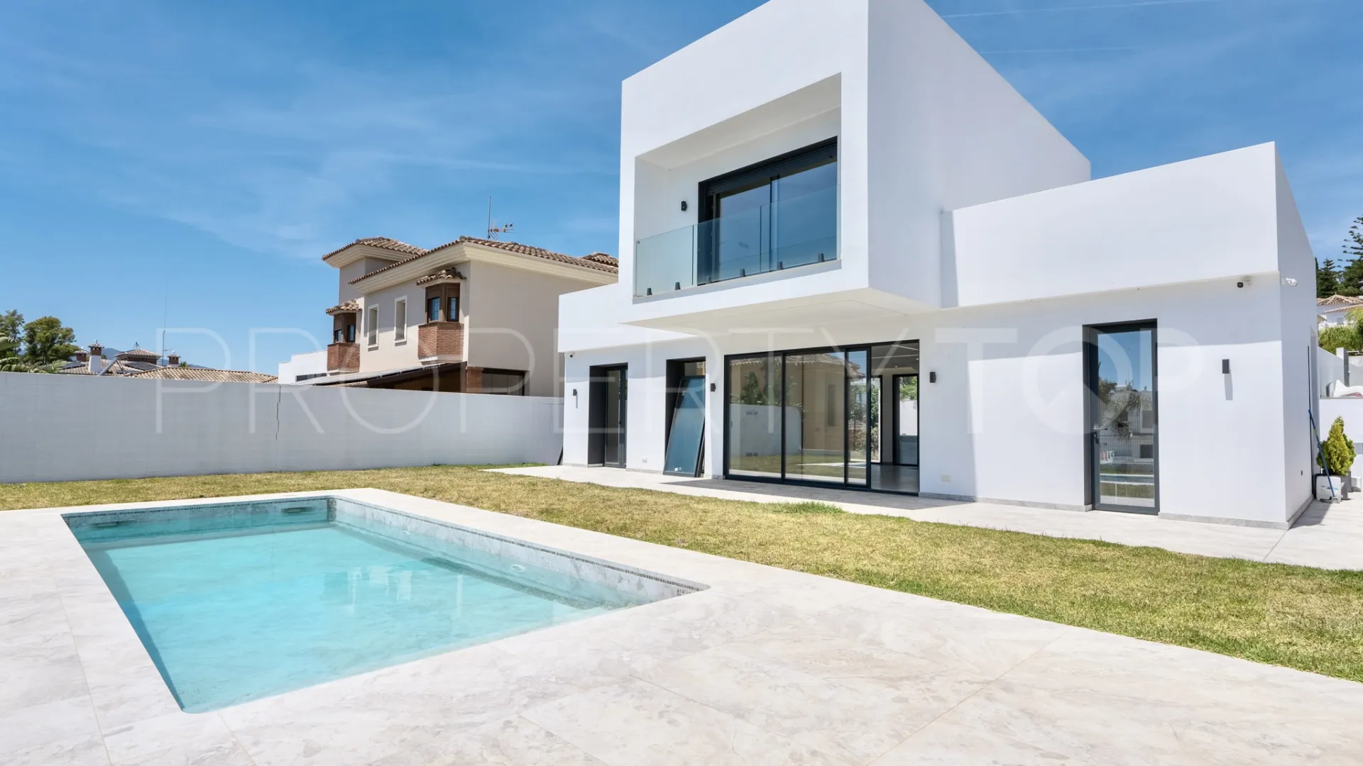 Sierrezuela 2 bedrooms villa for sale