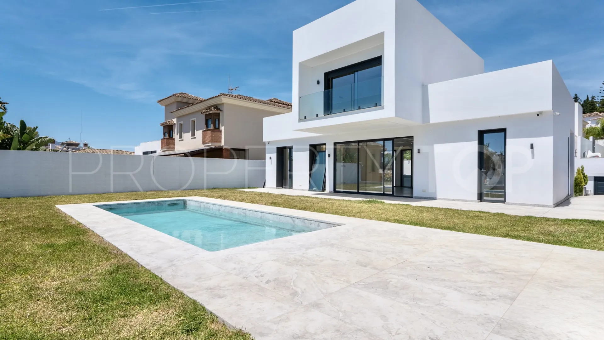 Sierrezuela 2 bedrooms villa for sale