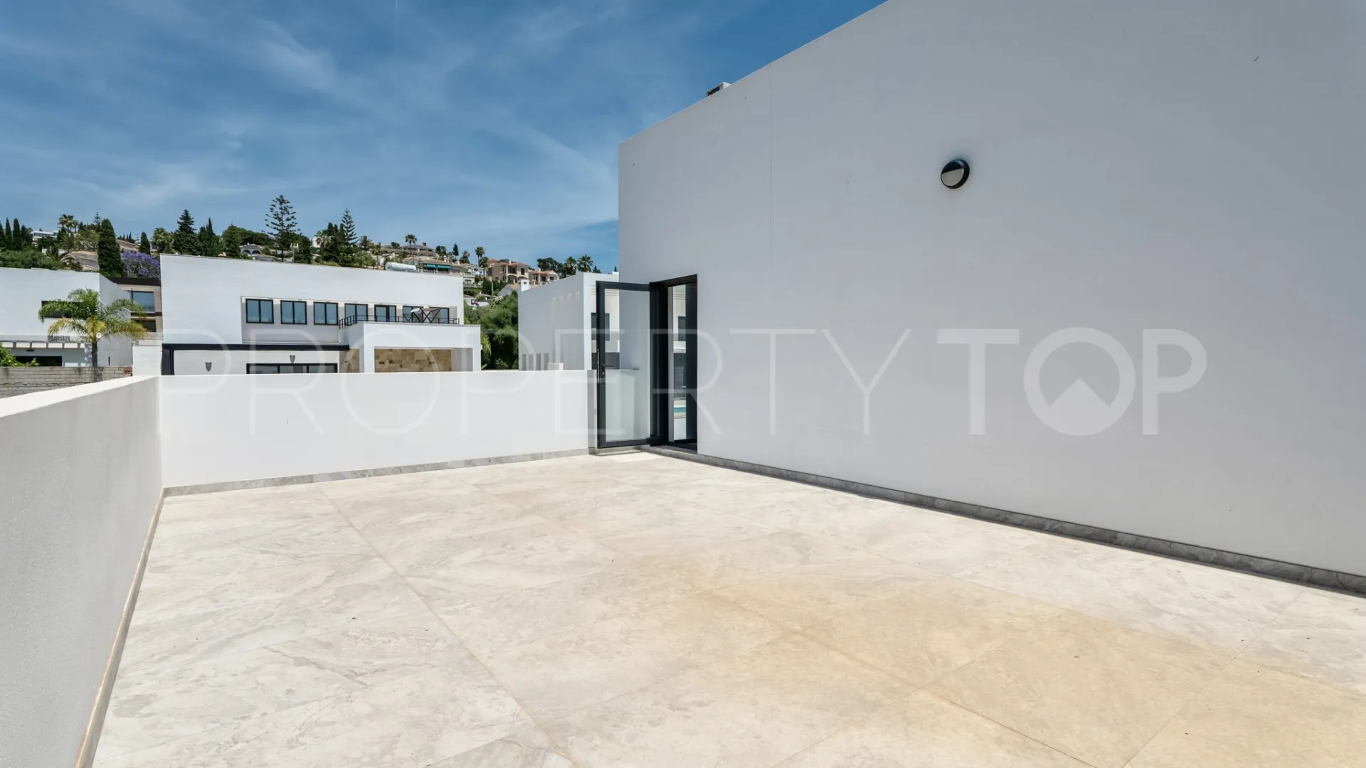 Sierrezuela 2 bedrooms villa for sale