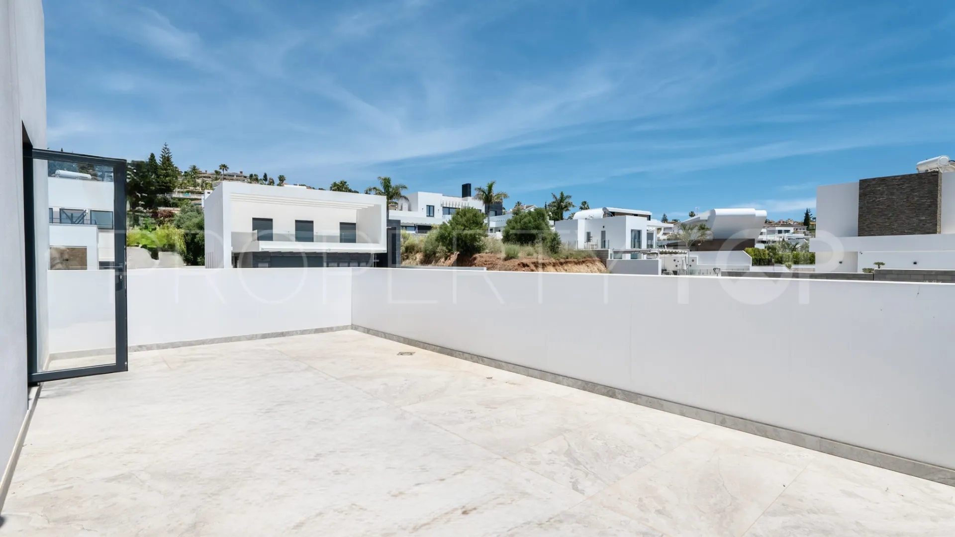 Sierrezuela 2 bedrooms villa for sale