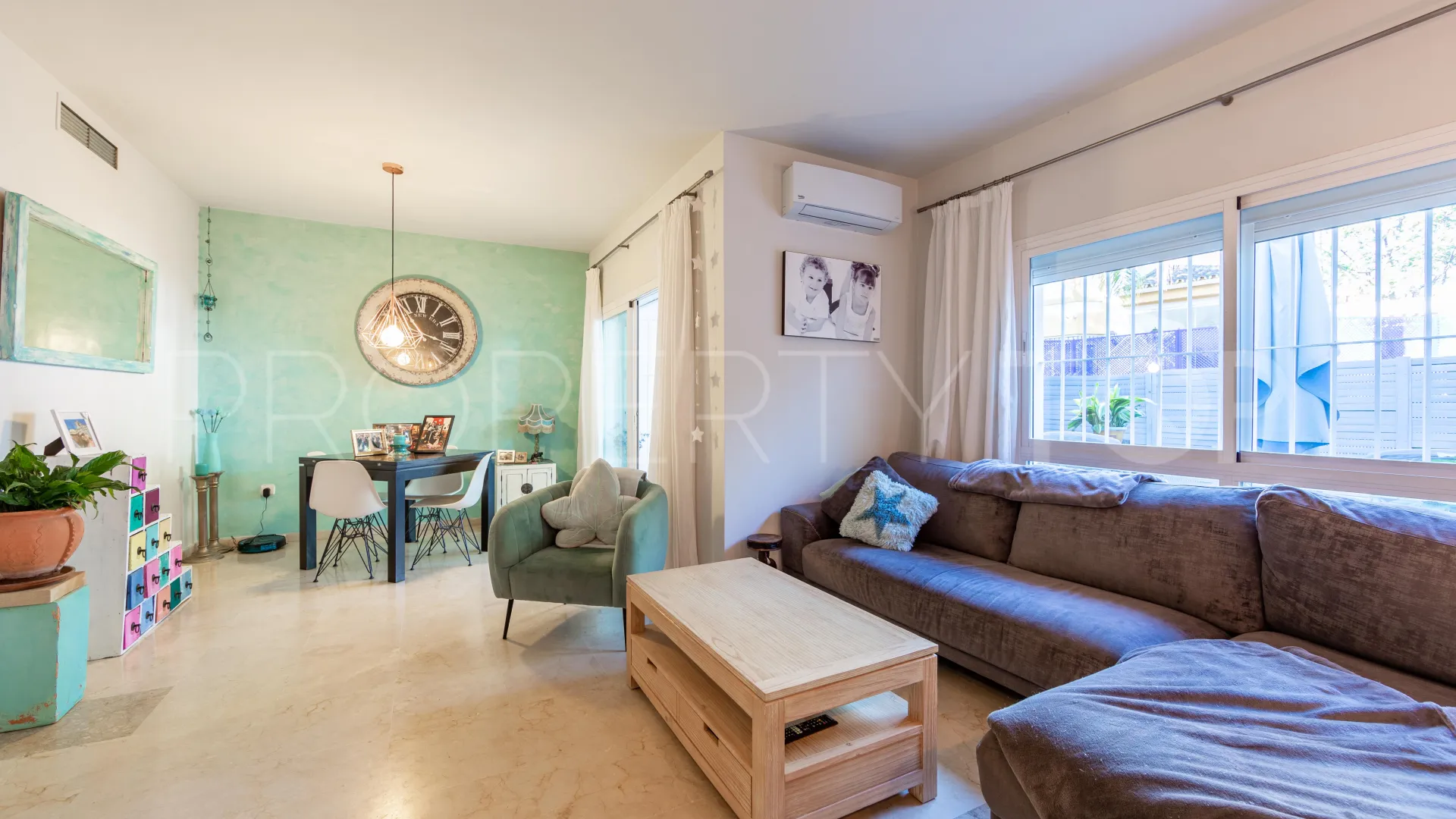 For sale town house in San Pedro de Alcantara with 5 bedrooms