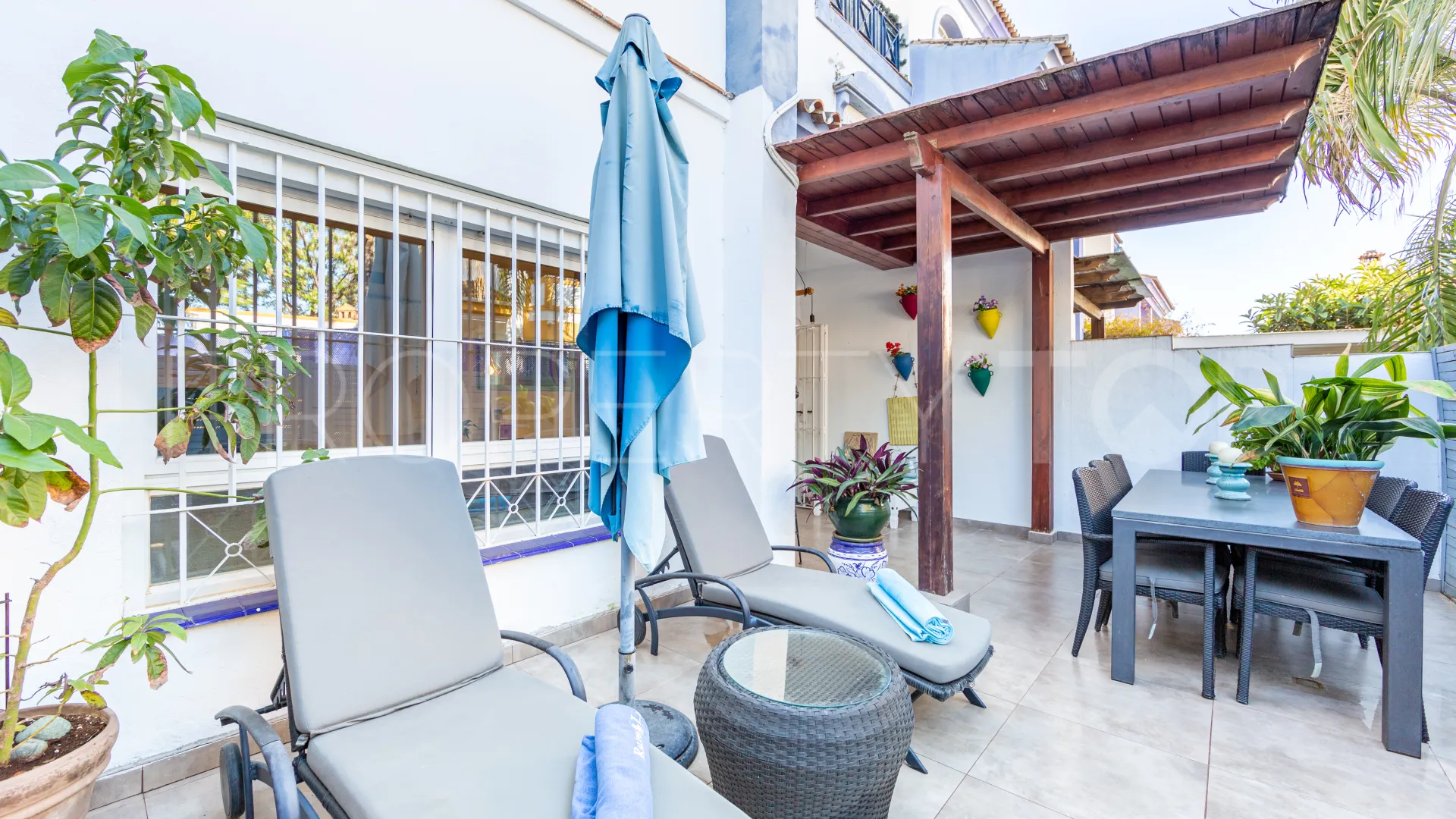 For sale town house in San Pedro de Alcantara with 5 bedrooms