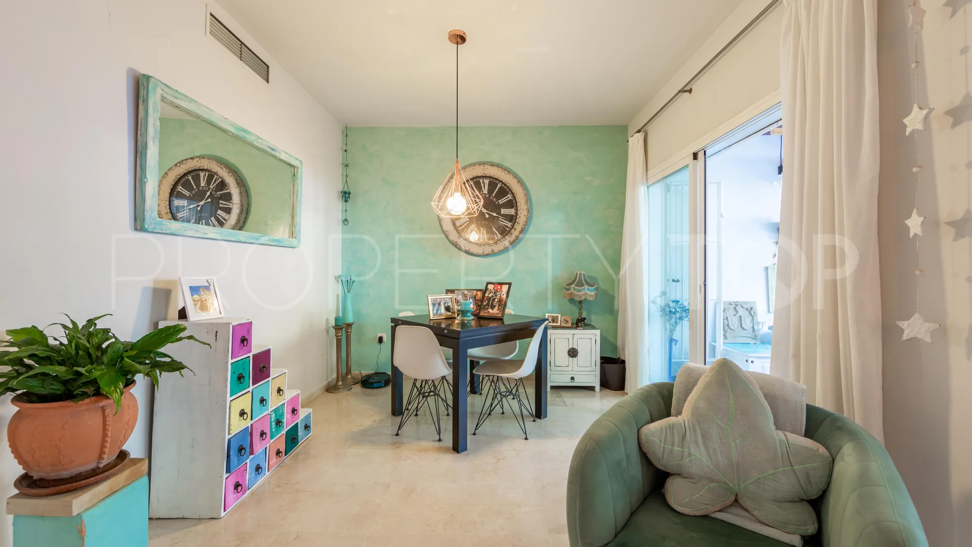 For sale town house in San Pedro de Alcantara with 5 bedrooms
