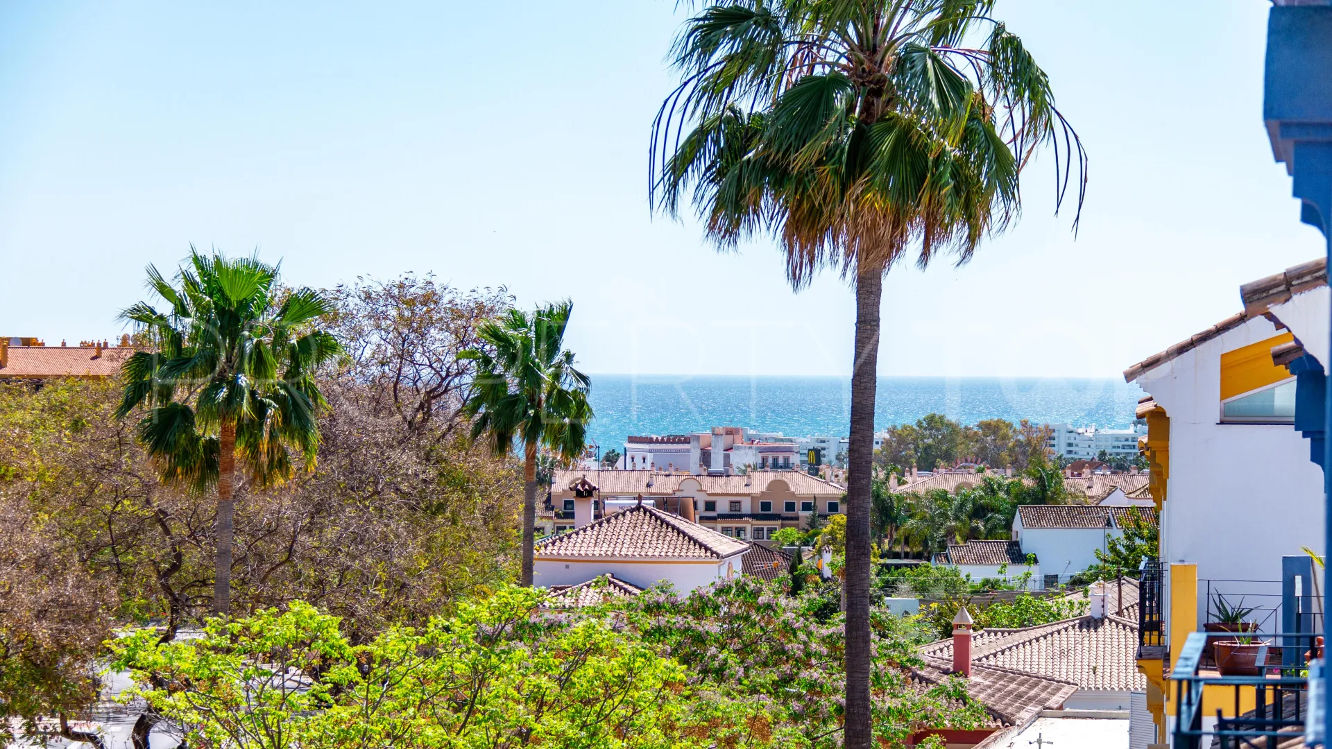 For sale town house in San Pedro de Alcantara with 5 bedrooms