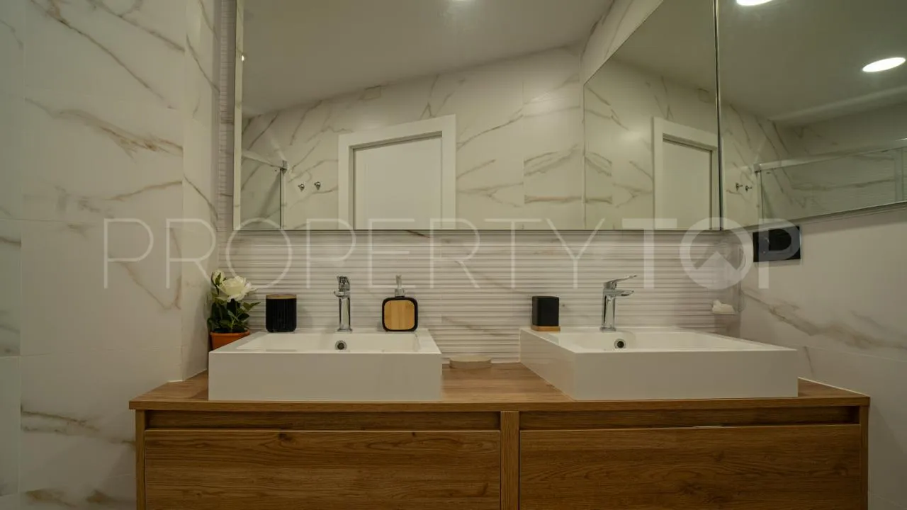 For sale Malaga - Este apartment