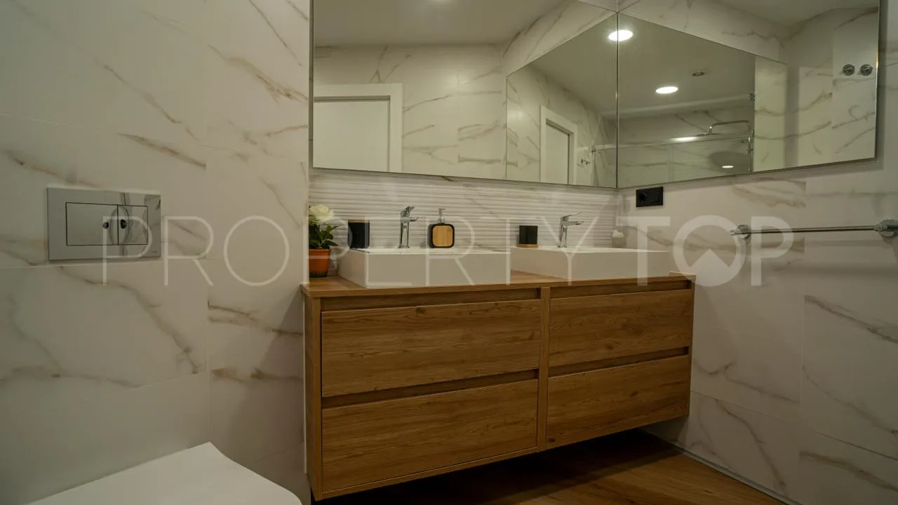 For sale Malaga - Este apartment