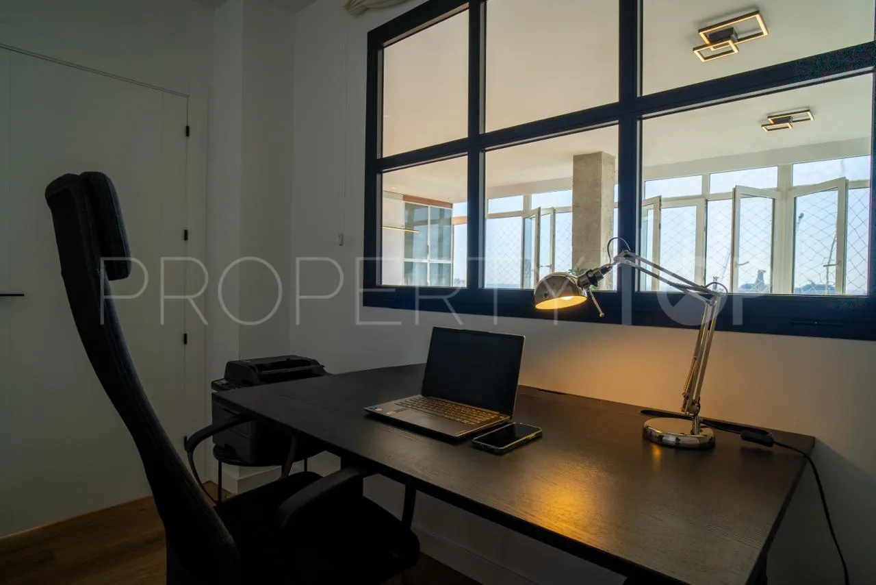 For sale Malaga - Este apartment
