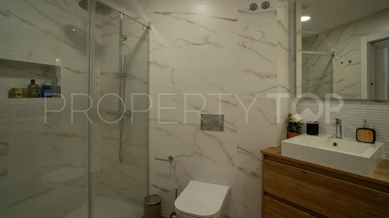 For sale Malaga - Este apartment