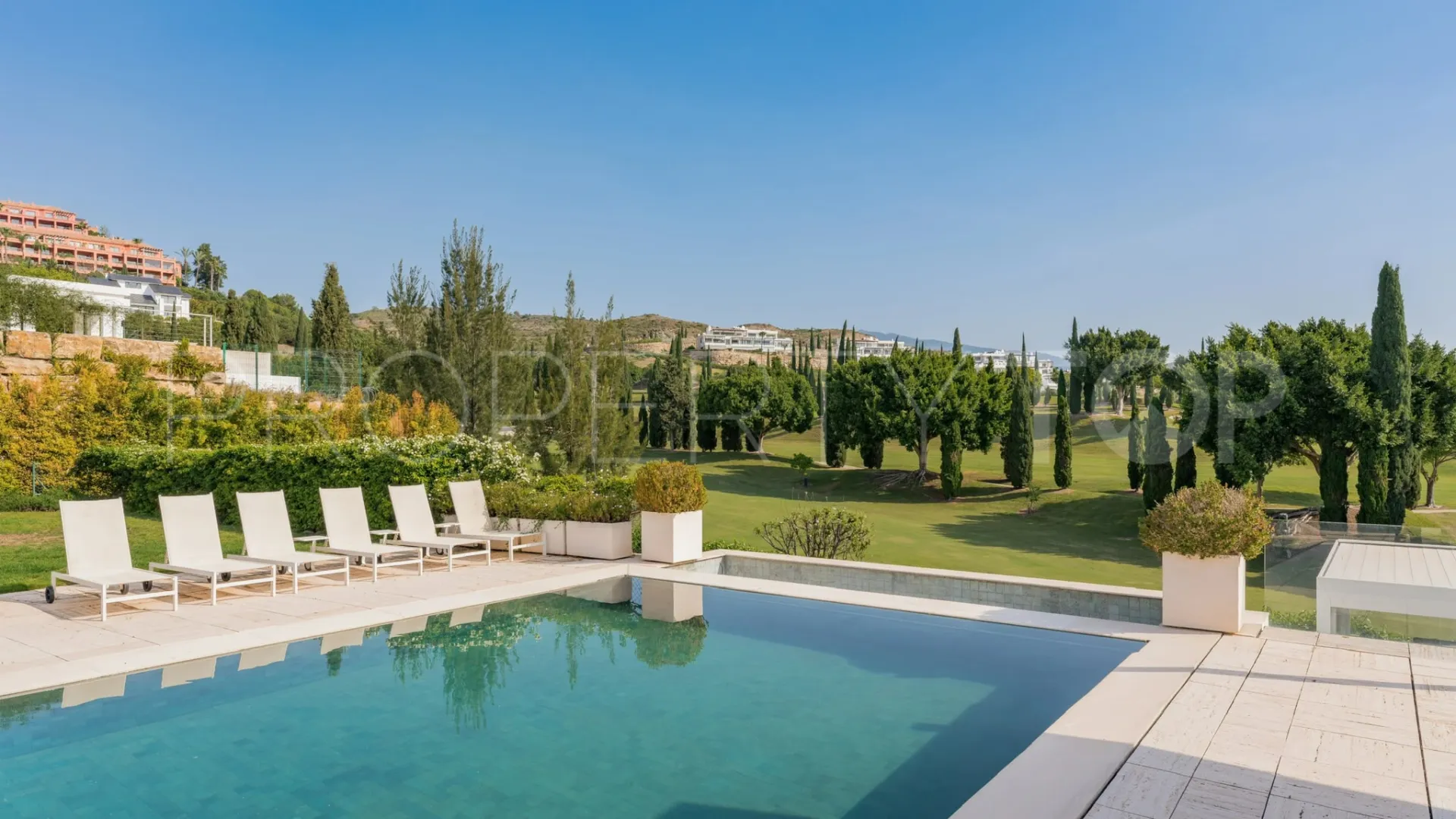 Villa en venta en Los Flamingos Golf de 6 dormitorios