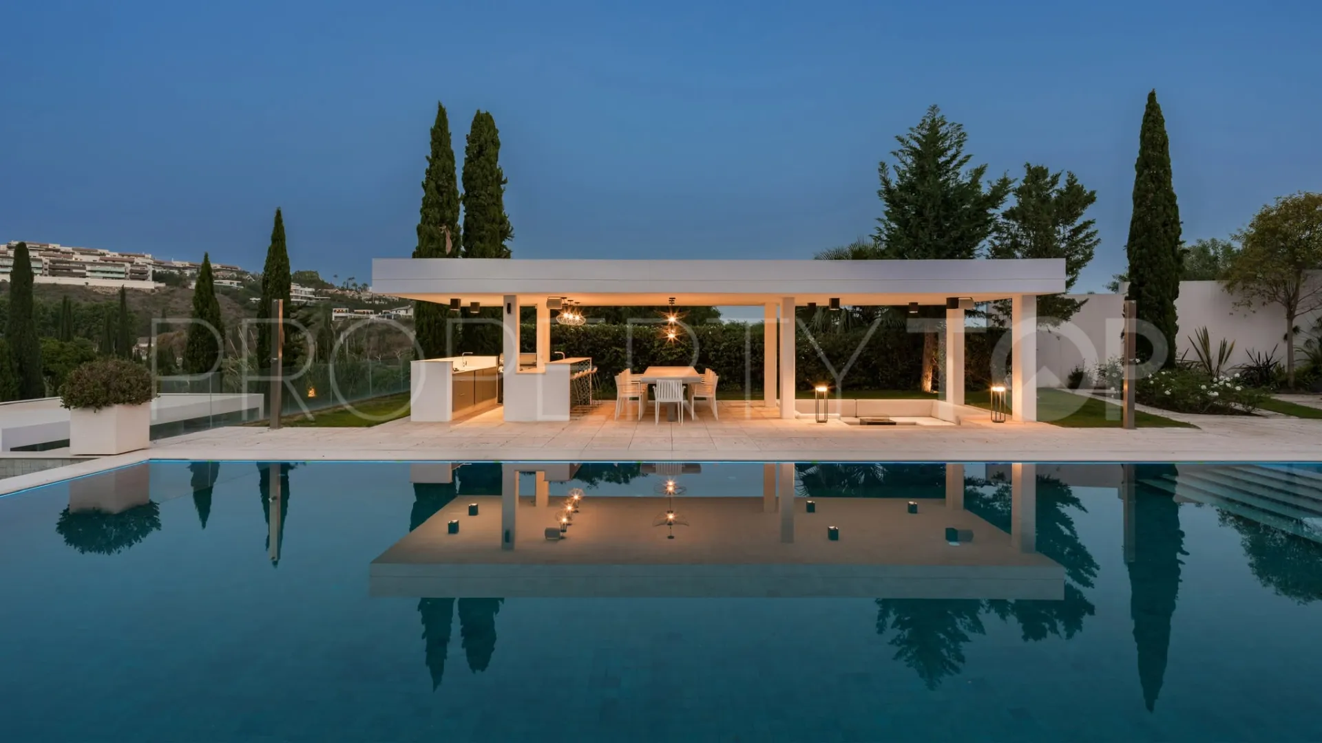 Villa en venta en Los Flamingos Golf de 6 dormitorios