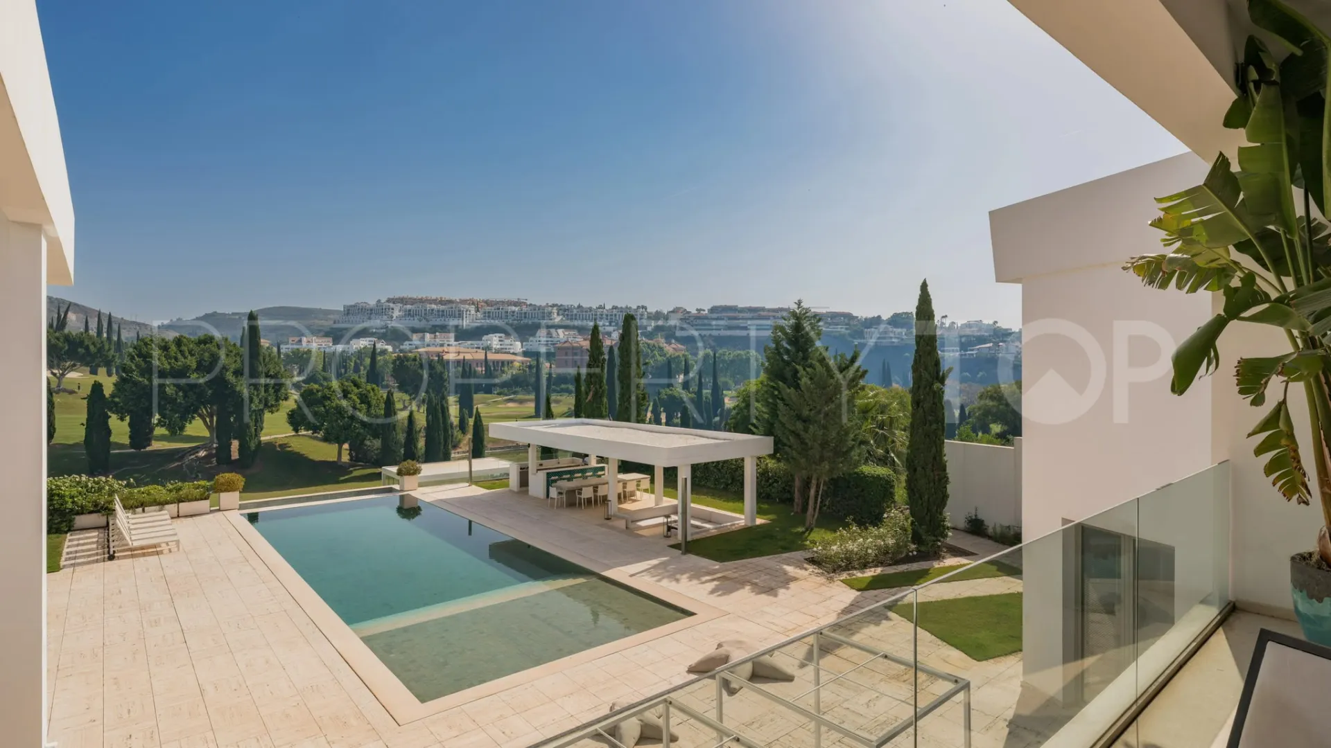 Villa en venta en Los Flamingos Golf de 6 dormitorios