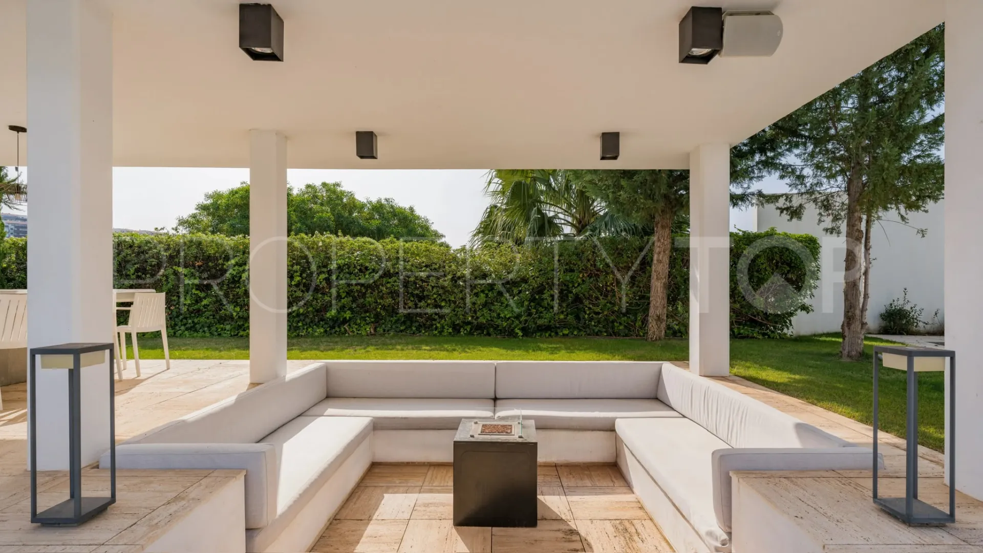 Villa en venta en Los Flamingos Golf de 6 dormitorios